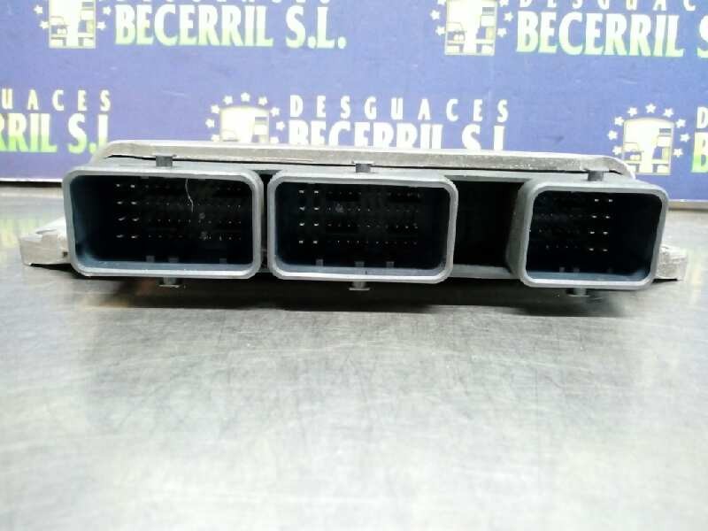 CENTRALITA MOTOR UCE RENAULT MEGANE II CLASSIC BERLINA 215842882A / 8200387138 / 8200321263 215842882A82003871388200321263 - Vista 2