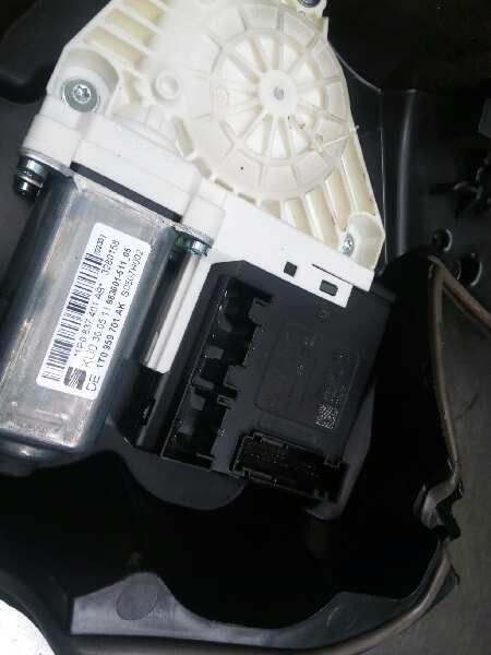 ELEVALUNAS DELANTERO IZQUIERDO SEAT LEON (1P1) 3C0959793B / 1T0959701AK 3C0959793B1T0959701AK - Vista 3