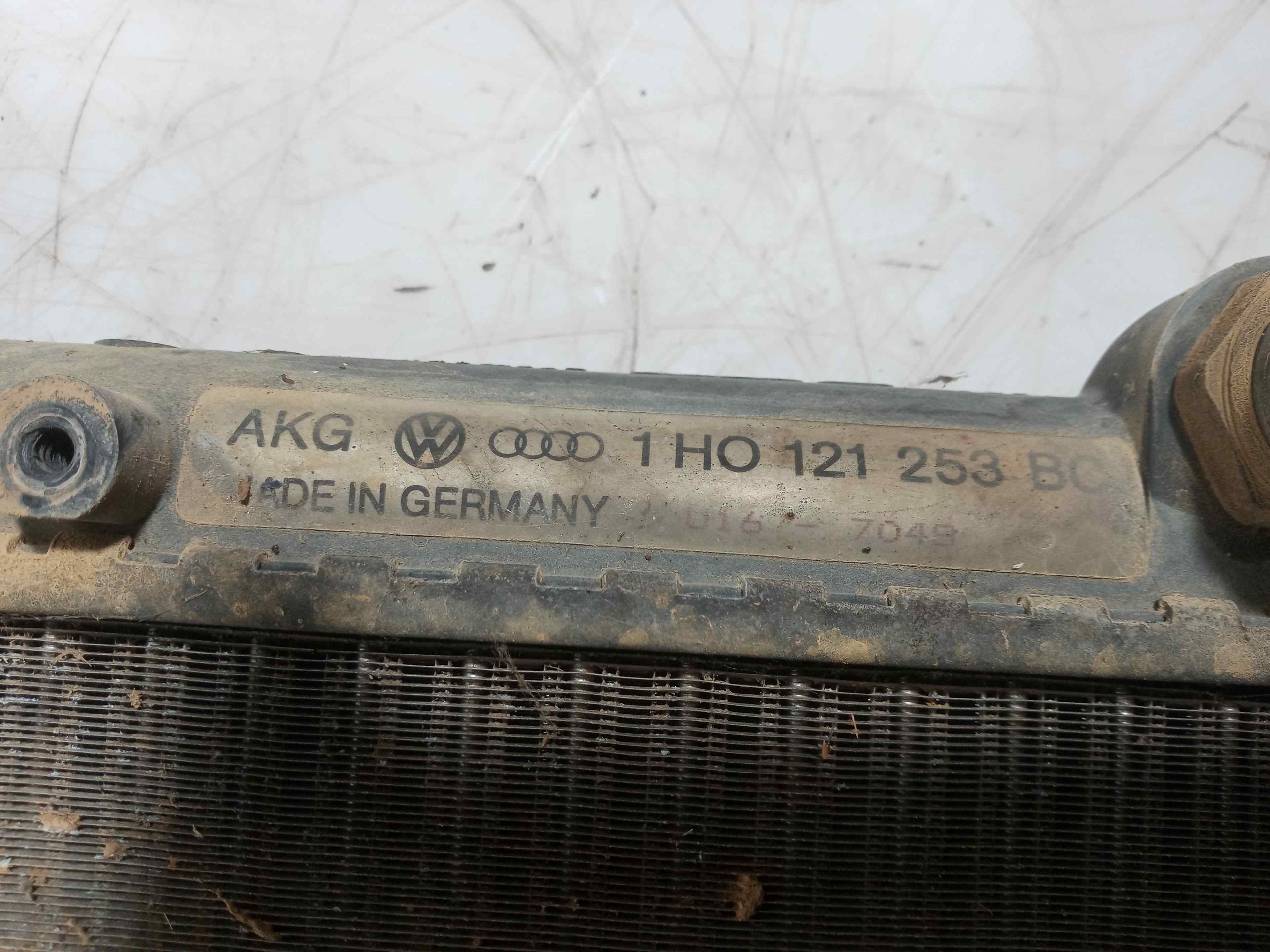RADIADOR AGUA VOLKSWAGEN GOLF III BERLINA (1H1) 1H0121253BC 1H0121253BC - Vista 3