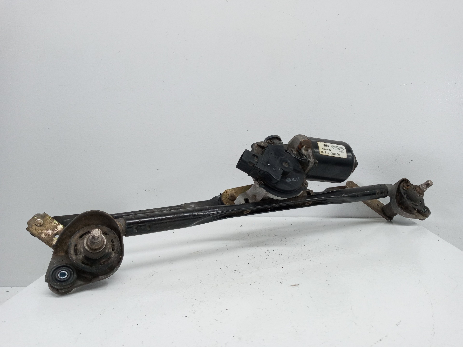MOTOR LIMPIA DELANTERO HYUNDAI SANTA FE (BM) 981102B000 981102B000