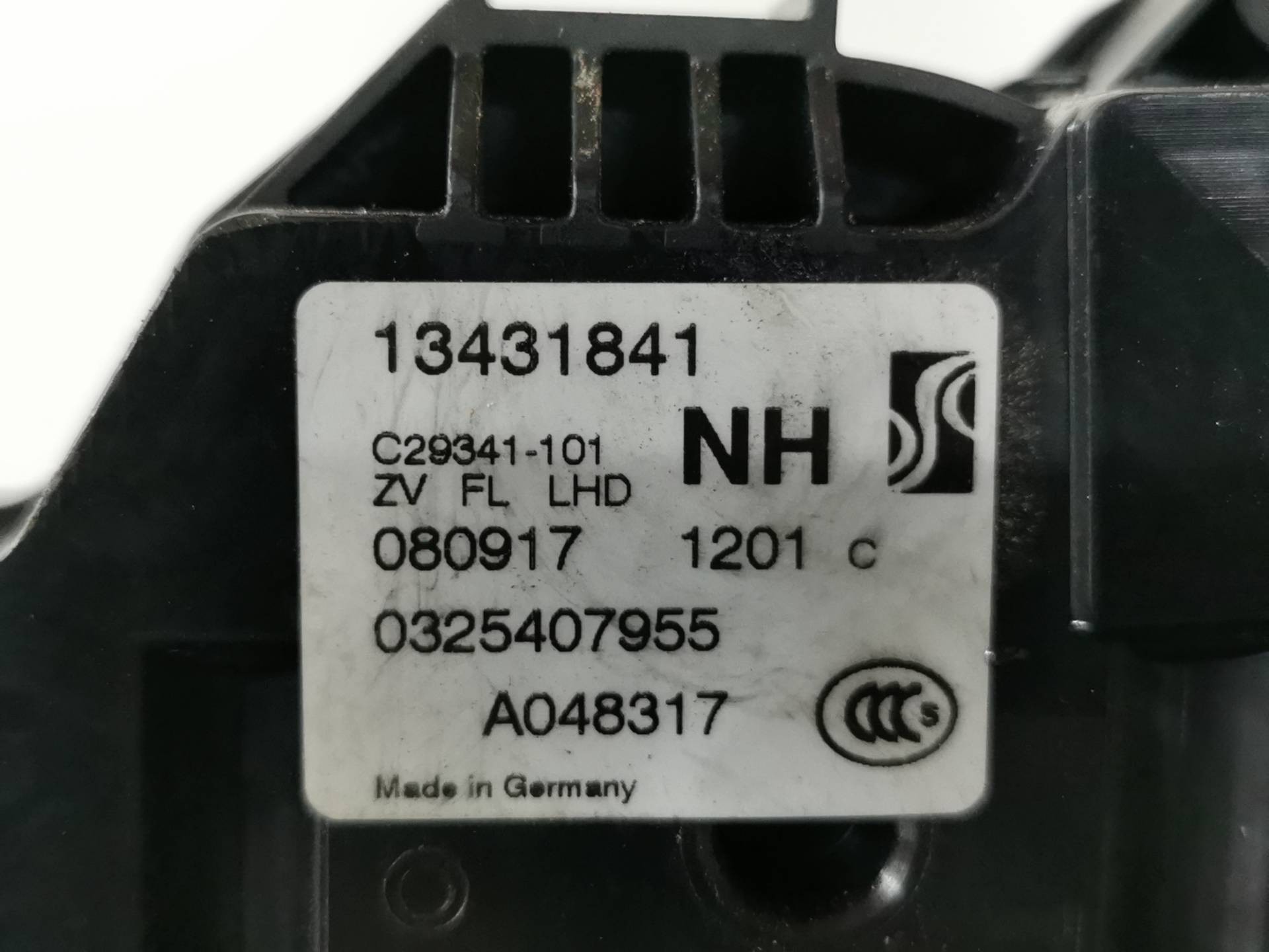 CERRADURA PUERTA DELANTERA IZQUIERDA OPEL CORSA E 13431841 13431841 - Vista 3