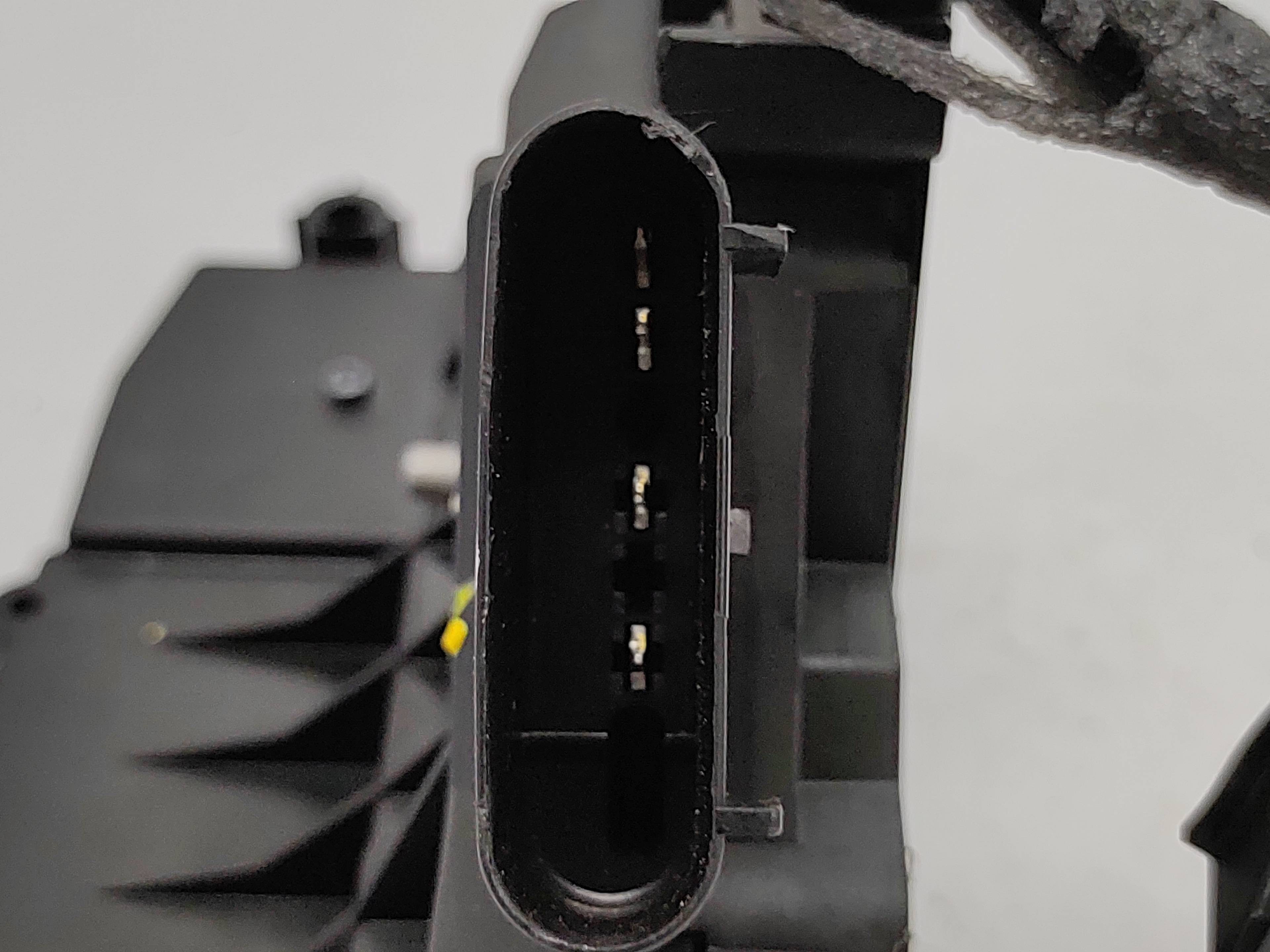 CERRADURA PUERTA DELANTERA DERECHA FORD FOCUS LIM. BM5AA21812BH BM5AA21812BH - Vista 3