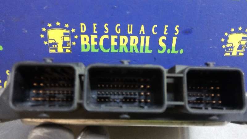 CENTRALITA MOTOR UCE RENAULT SCENIC II 8200310863 / 0281011390 82003108630281011390 - Vista 3