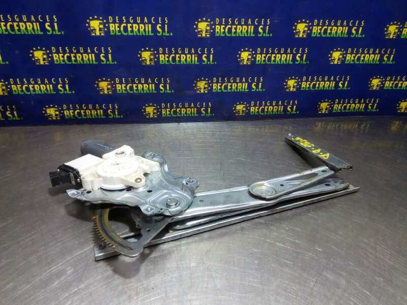 ELEVALUNAS DELANTERO DERECHO TOYOTA COROLLA (E12) 6981002130 6981002130