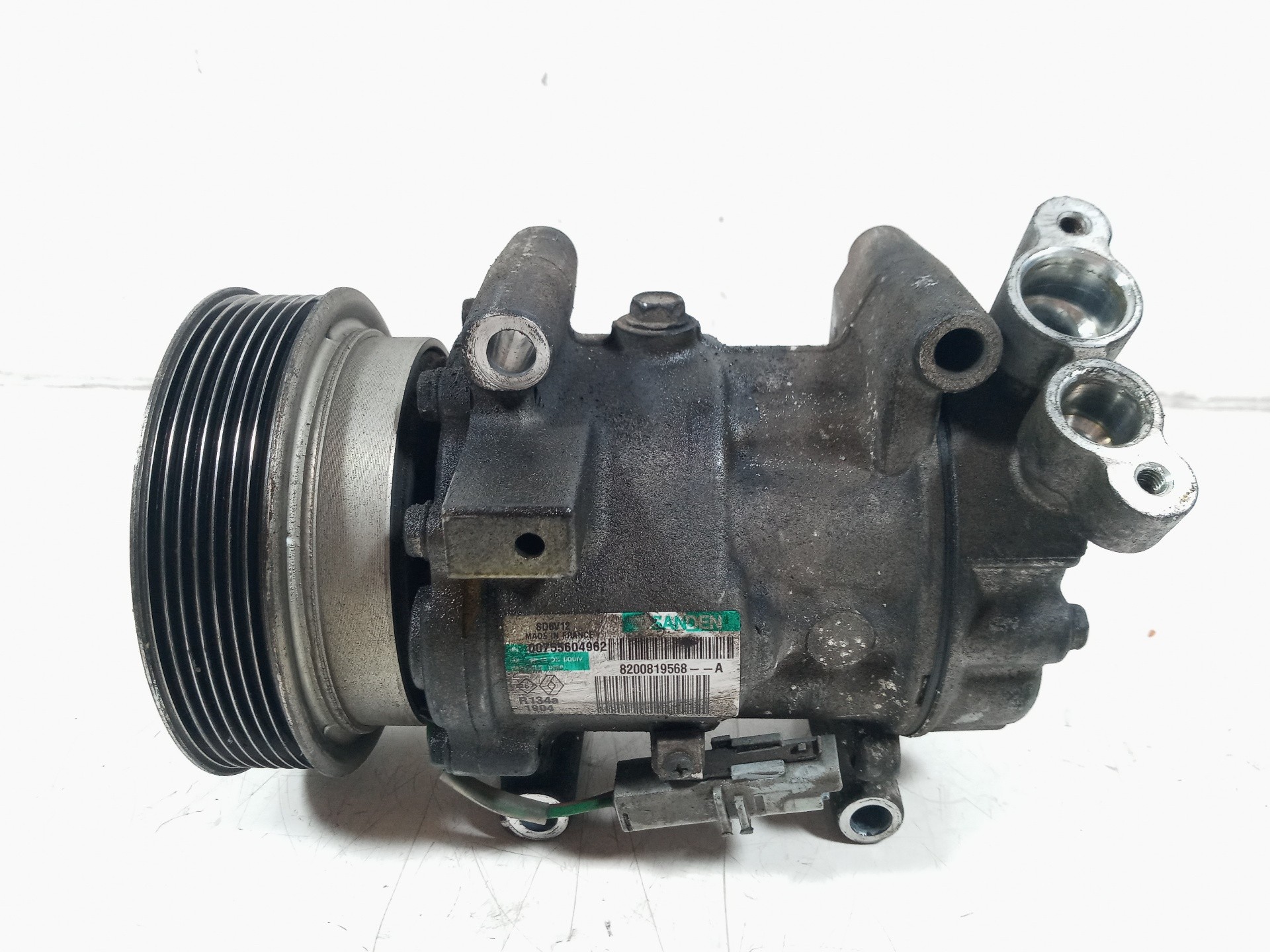 COMPRESOR AIRE ACONDICIONADO RENAULT CLIO III 8200819568A 8200819568A - Vista 2