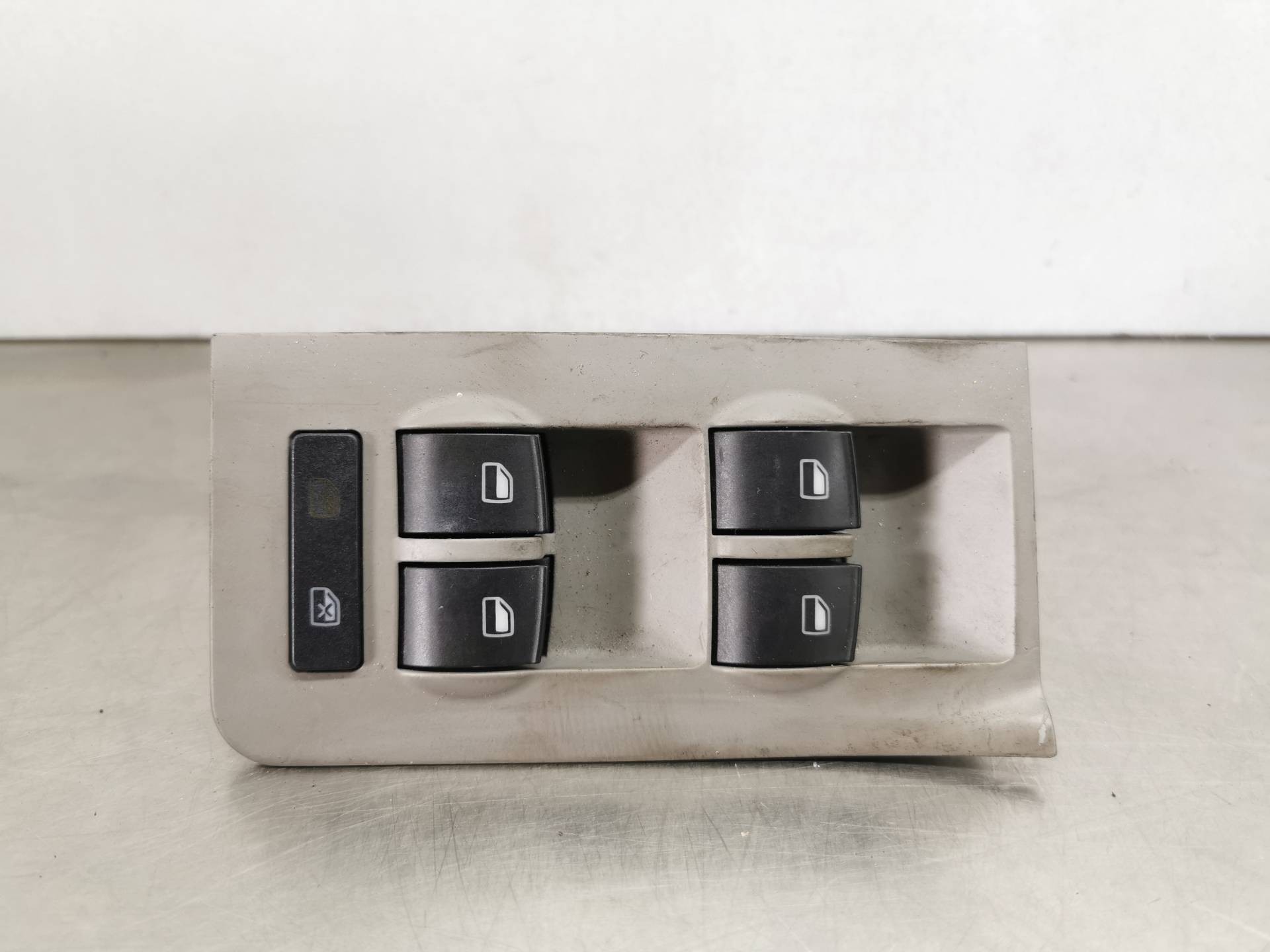 MANDO ELEVALUNAS DELANTERO IZQUIERDO AUDI A6 BERLINA (4B2) 4B0959851 4B0959851