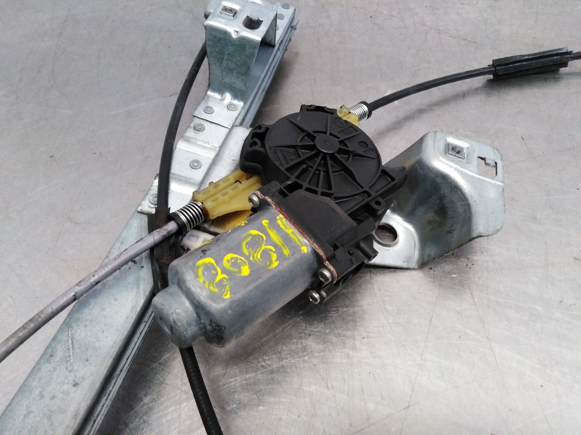 ELEVALUNAS DELANTERO DERECHO RENAULT KANGOO 402086A 402086A - Vista 2
