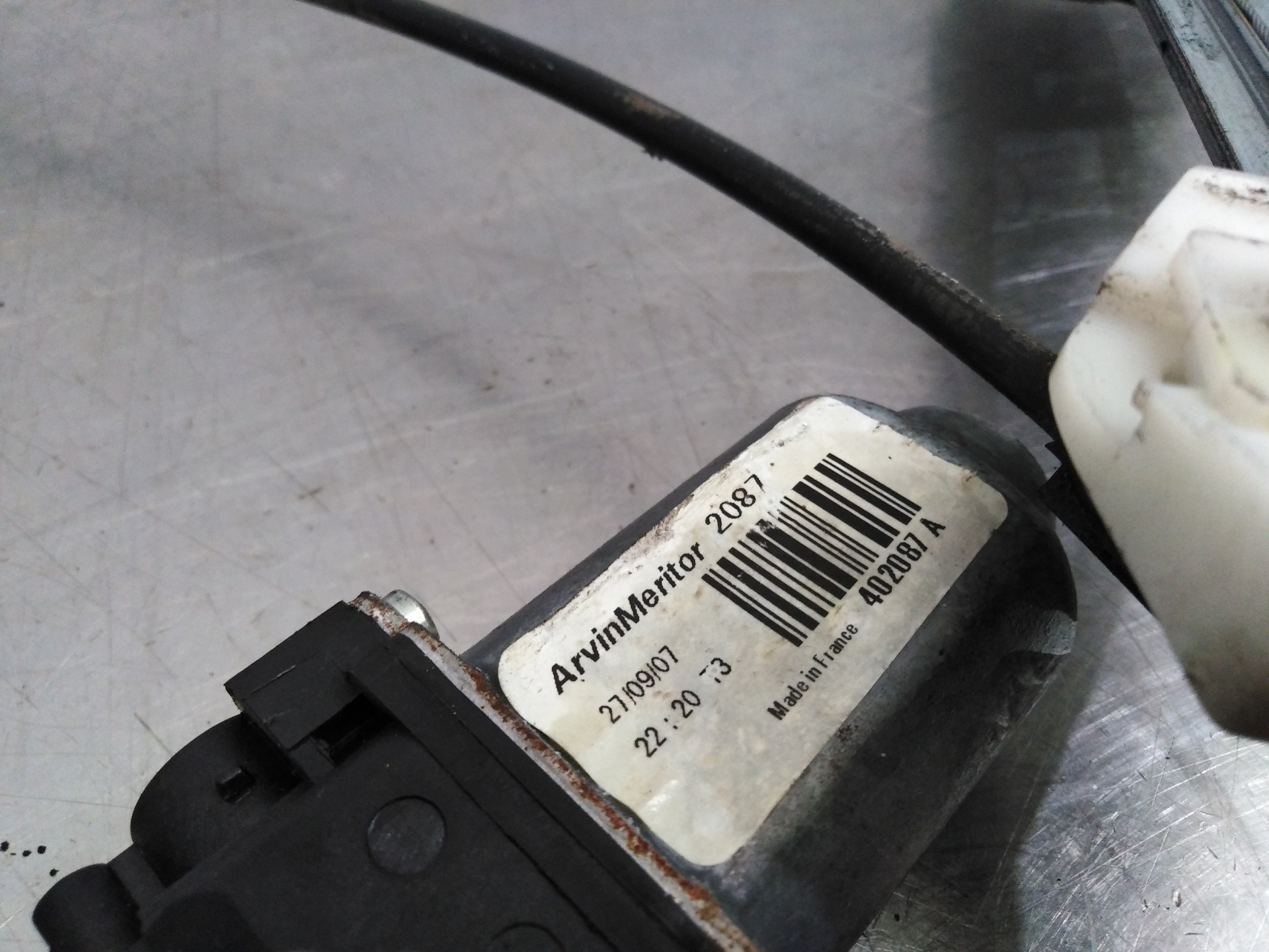 ELEVALUNAS DELANTERO IZQUIERDO RENAULT KANGOO 402087A 402087A - Vista 3