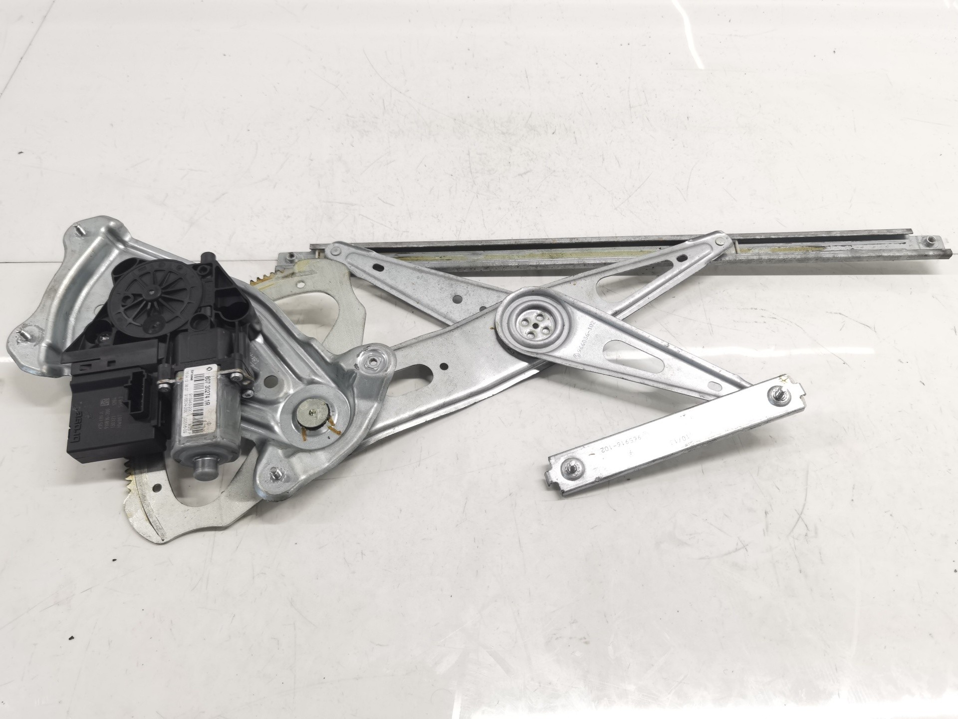 ELEVALUNAS DELANTERO DERECHO RENAULT SCÉNIC III (JZ0/1_) 807302741R 807302741R