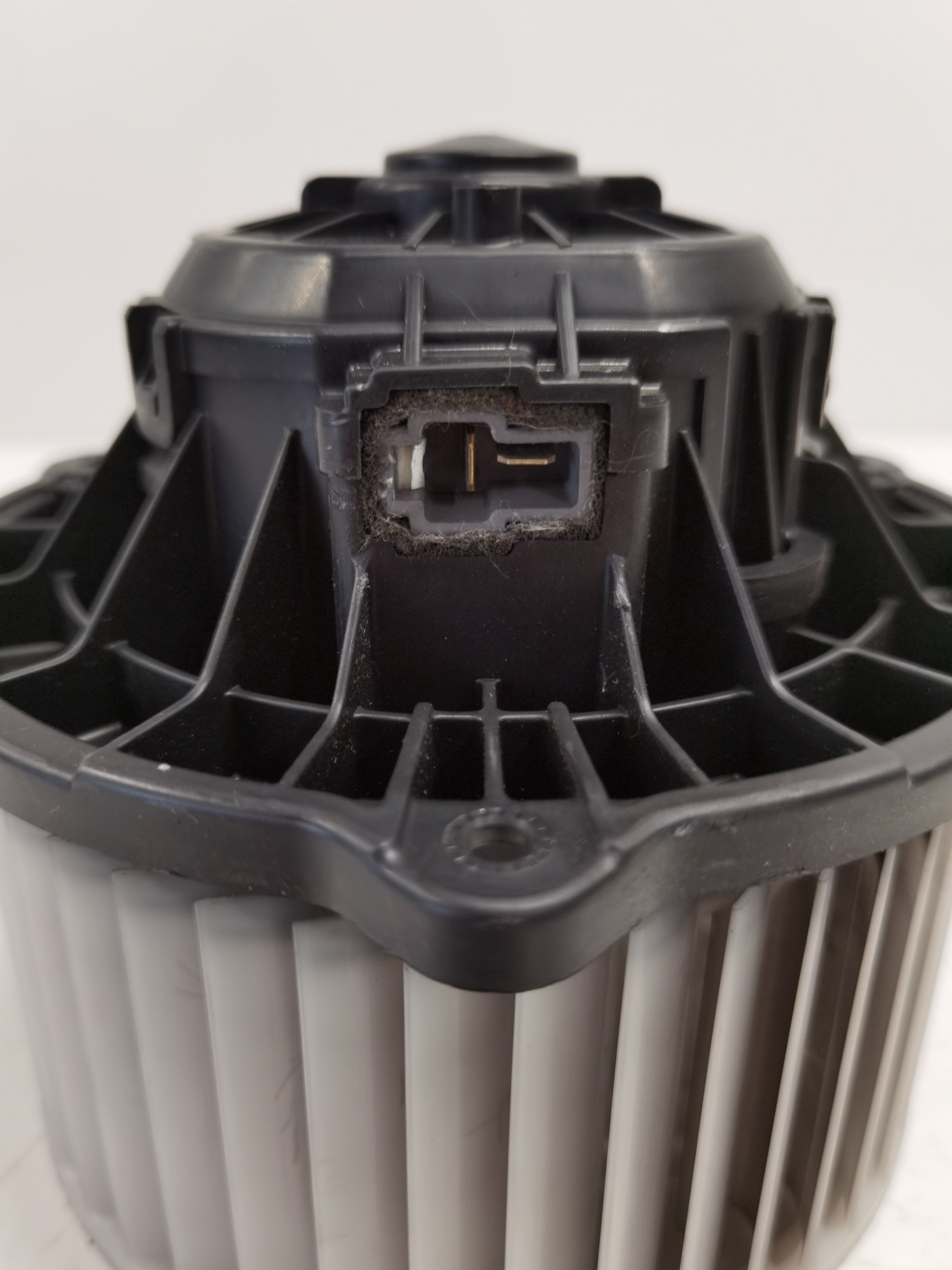 MOTOR CALEFACCIÓN KIA CEE´D F00S3B2474 F00S3B2474 - Vista 2