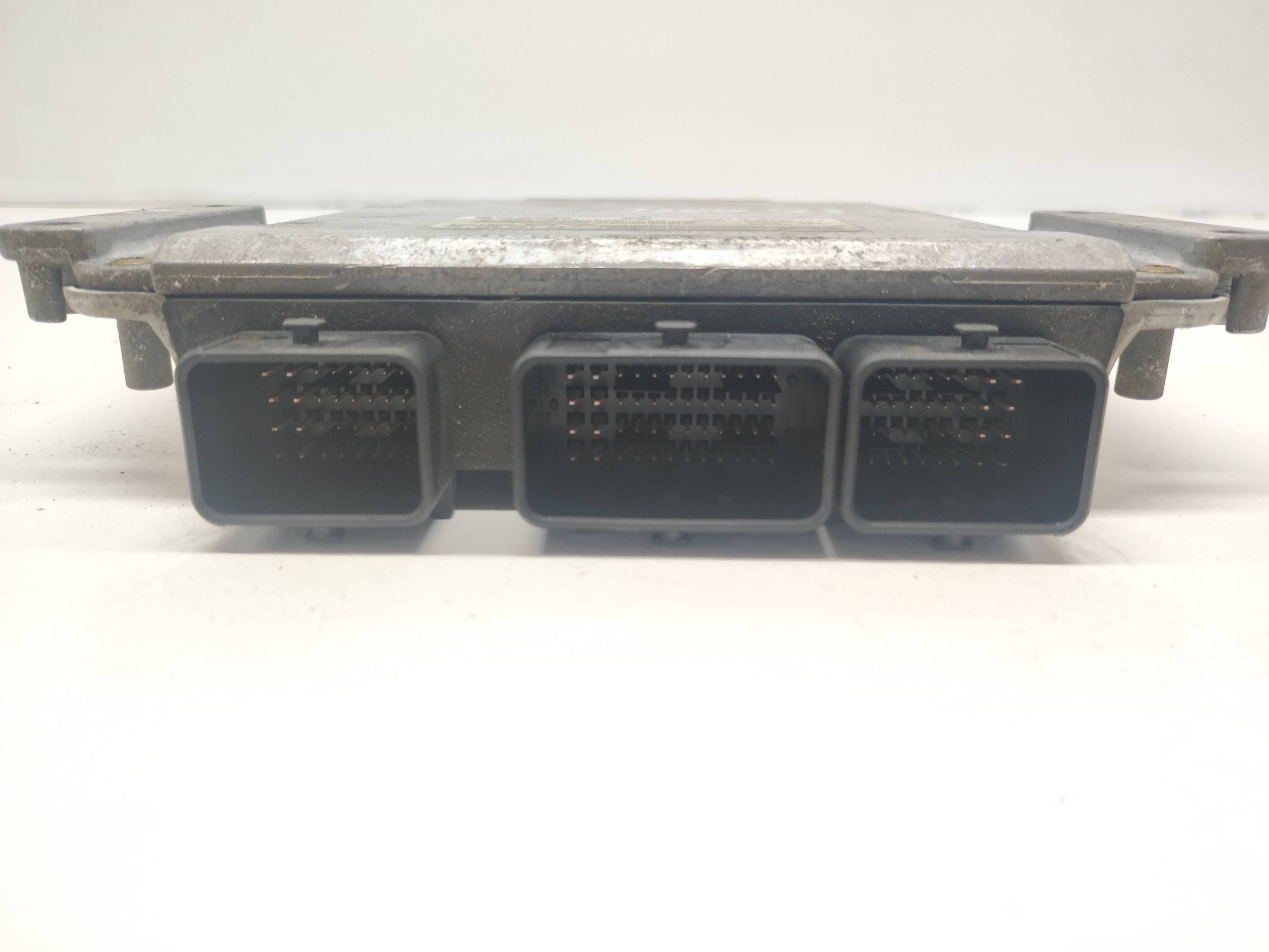 CENTRALITA MOTOR UCE PEUGEOT 307 BREAK / SW (S1) 9644606180 / EDC15C209 / 0281010779 9644606180EDC15C2090281010779 - Vista 2