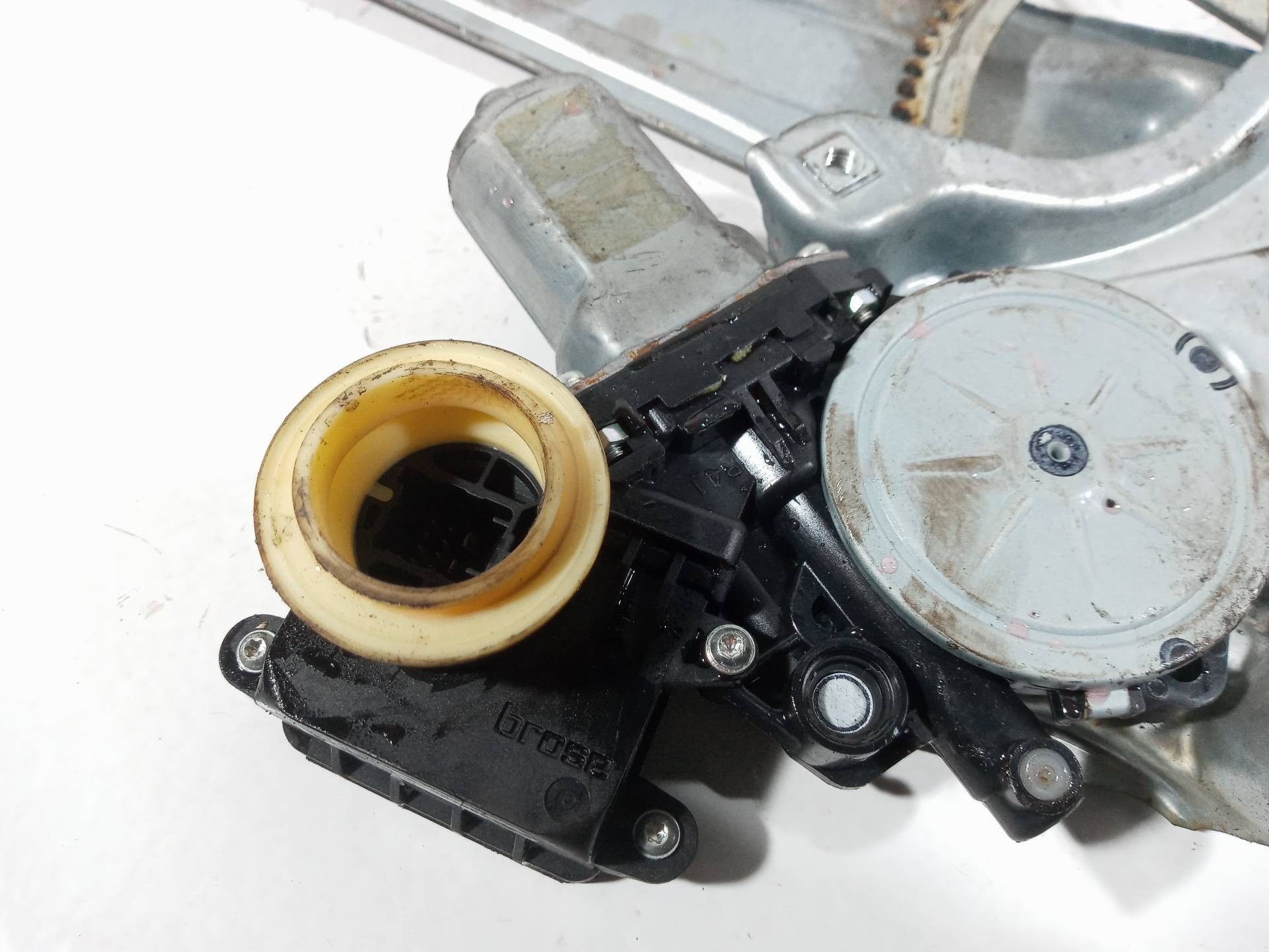 ELEVALUNAS TRASERO IZQUIERDO TOYOTA AVENSIS (T27) 8570102010 8570102010 - Vista 2