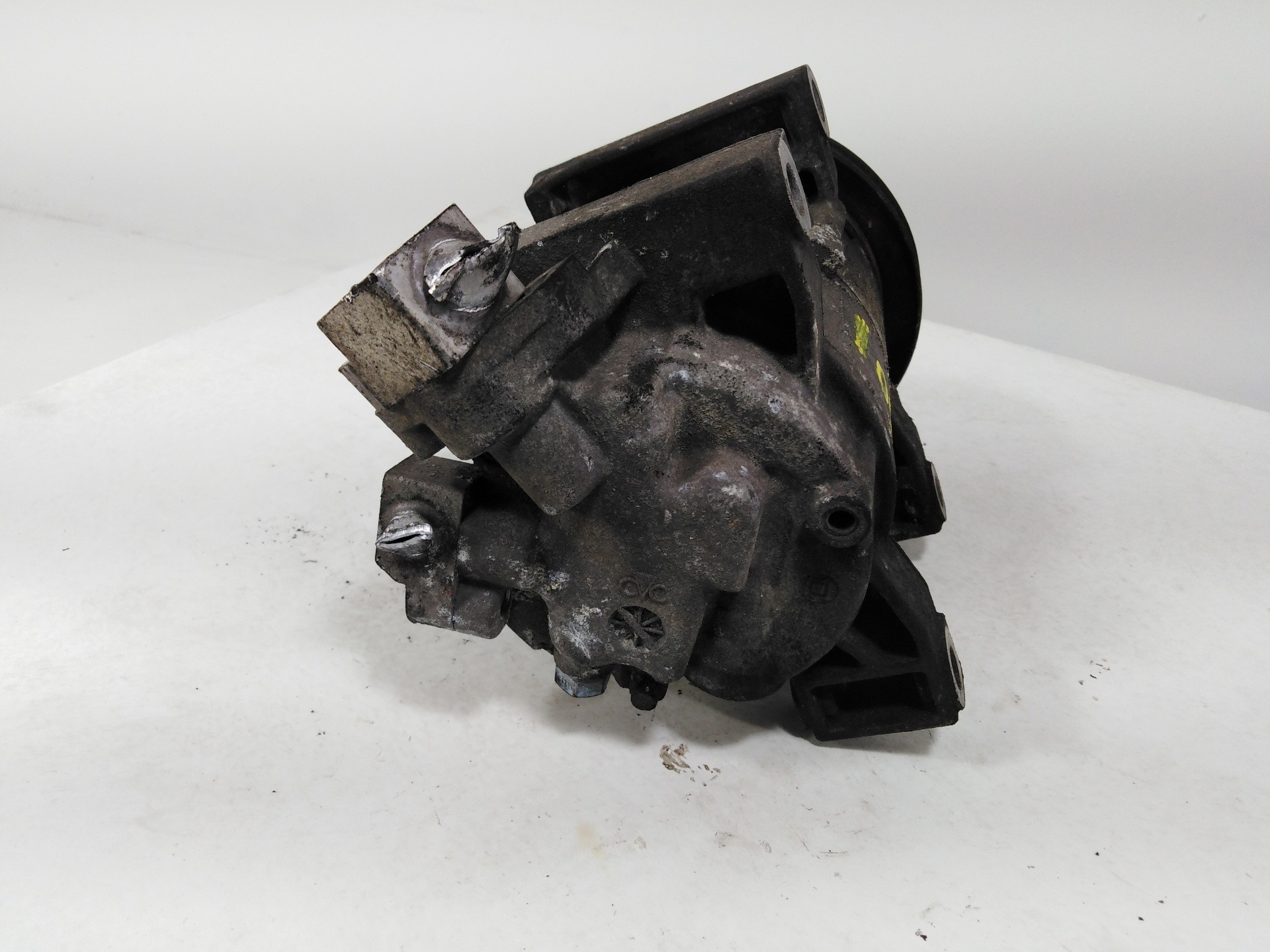 COMPRESOR AIRE ACONDICIONADO NISSAN ALMERA TINO (V10M) 926007M500, 92600BN311, 92600BN310, 92600BN301, 92600BN300 / 05304204315 / EA05245010 926007M50092600BN31192600BN31092600BN30192600BN30005304204315EA05245010 - Vista 3