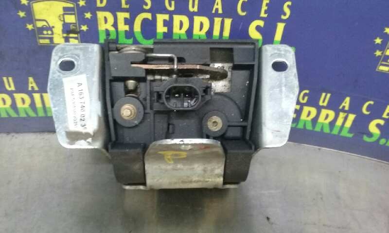 CERRADURA MALETERO / PORTÓN MERCEDES-BENZ CLASE M (W163) A1637400235 A1637400235 - Vista 2
