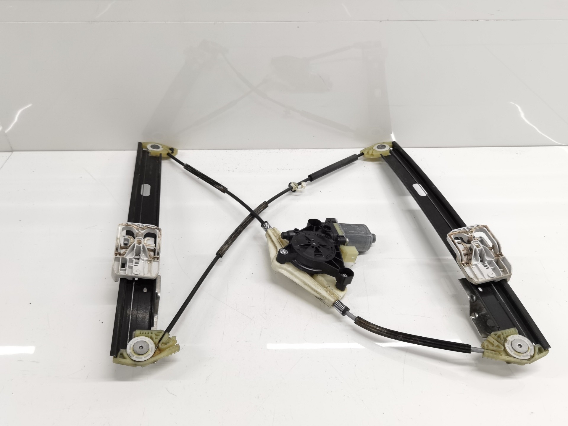 ELEVALUNAS DELANTERO DERECHO SEAT LEON ST (5F8) 5Q0959802B / 0130822716 5Q0959802B0130822716