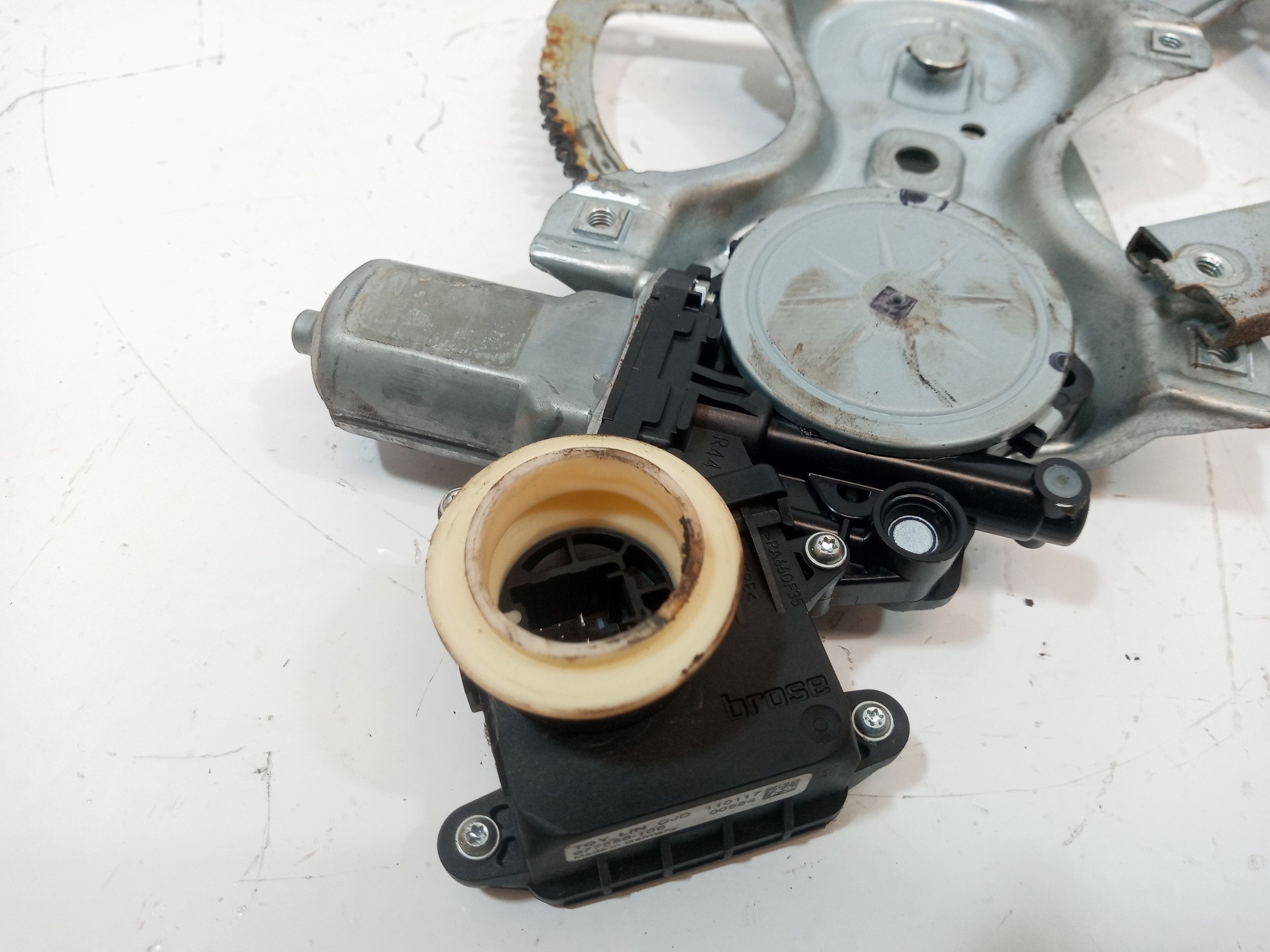 ELEVALUNAS DELANTERO DERECHO TOYOTA AURIS 8570102010 8570102010 - Vista 2