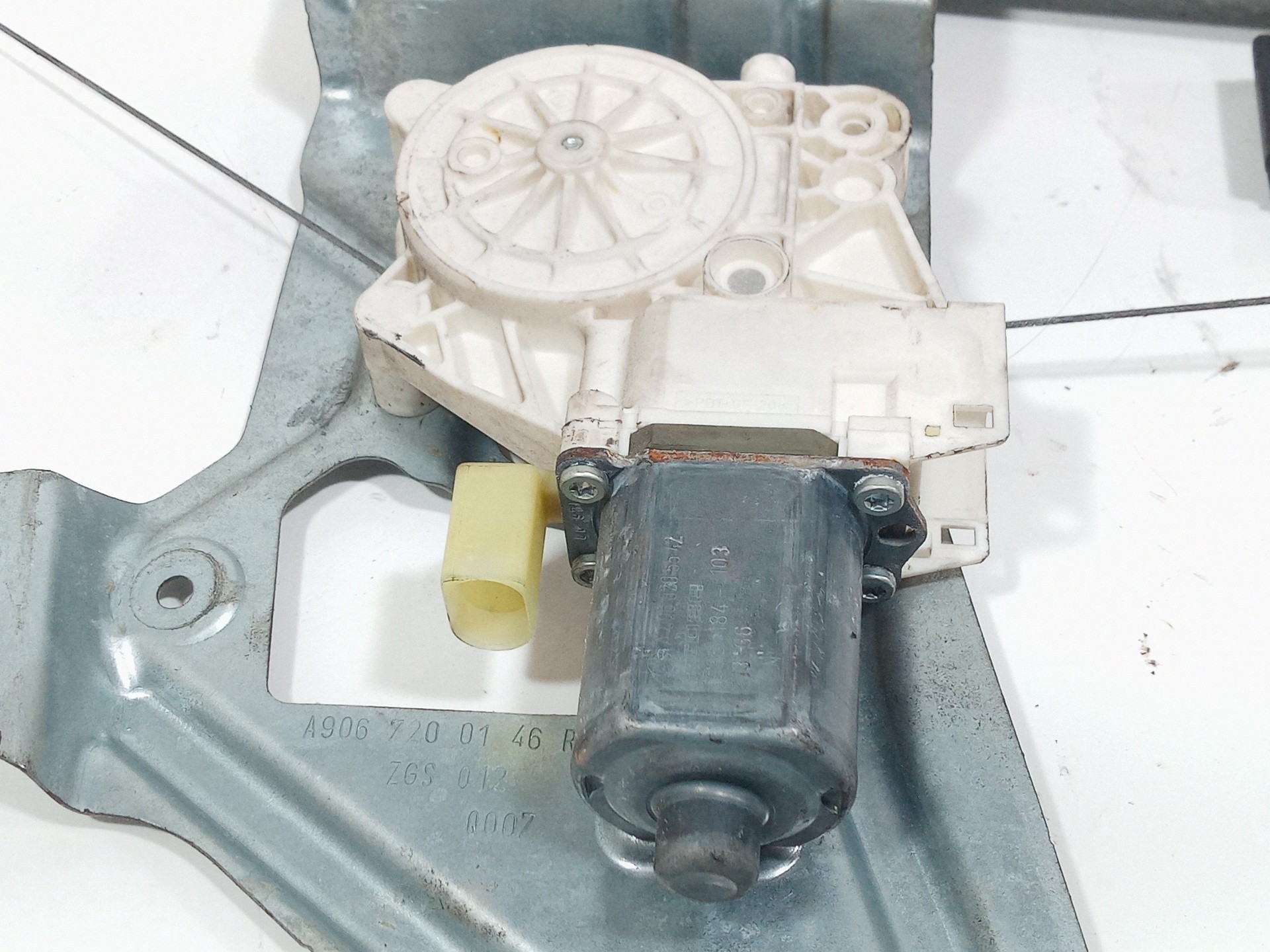 ELEVALUNAS DELANTERO DERECHO MERCEDES-BENZ SPRINTERII CAJA ABIERTA, DOBLE CAB. (DESDE 01.06) A9067200146RH A9067200146RH - Vista 2
