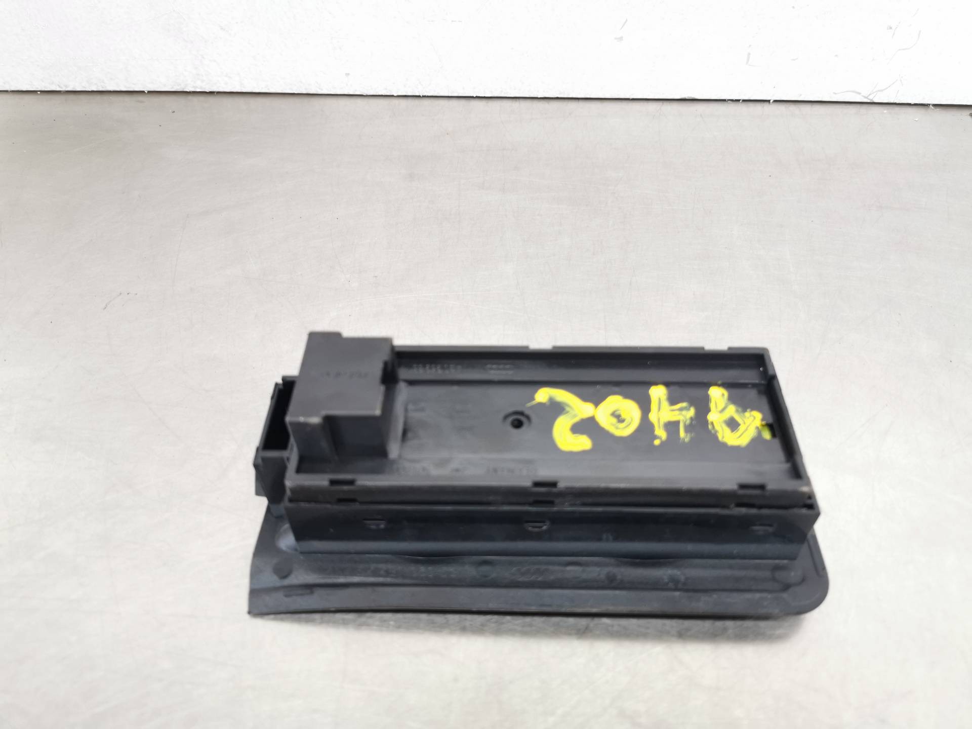 MANDO ELEVALUNAS DELANTERO IZQUIERDO AUDI A6 BERLINA (4B2) 4B0959851 4B0959851 - Vista 2