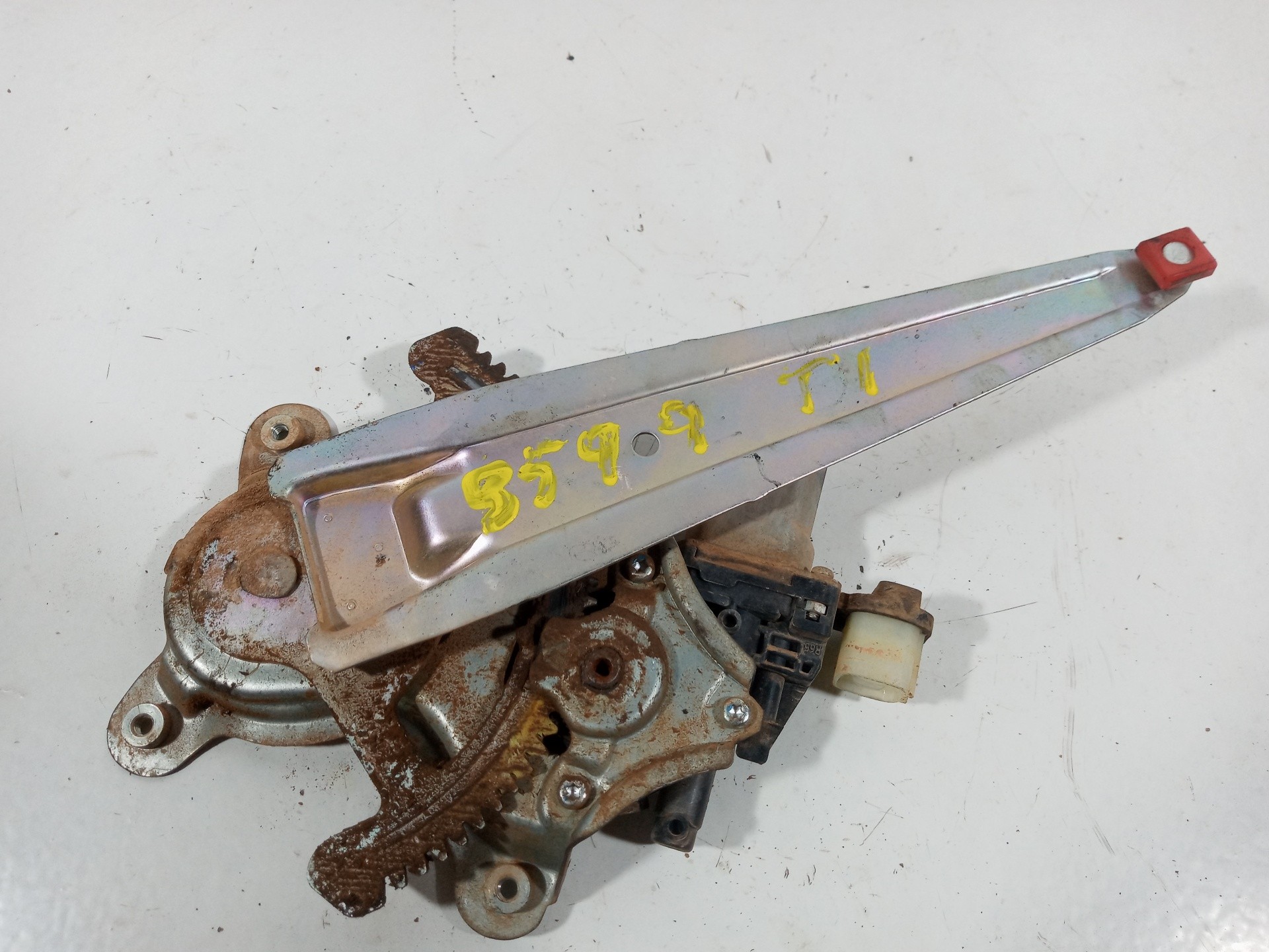 ELEVALUNAS TRASERO IZQUIERDO MITSUBISHI L 200 (KA0/KB0) MN182354 / AE0620402750 MN182354AE0620402750 - Vista 2