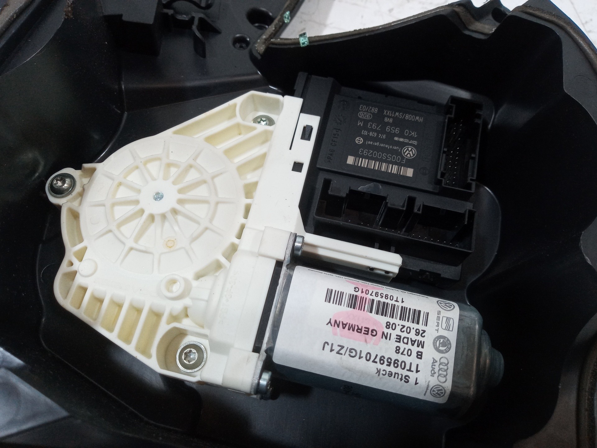 ELEVALUNAS DELANTERO IZQUIERDO SEAT LEON (1P1) 1T0959701G 1T0959701G - Vista 2