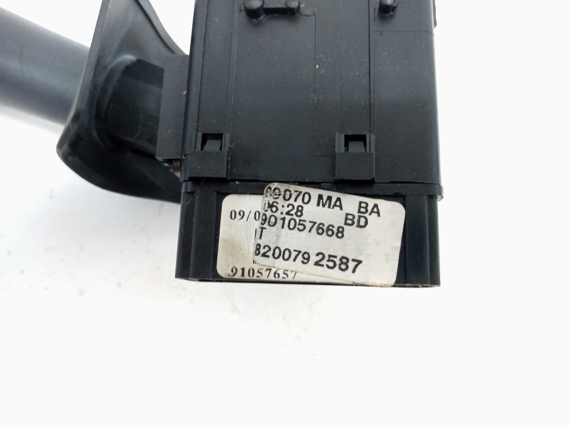 MANDO LIMPIA DACIA SANDERO 8200792587 8200792587 - Vista 3