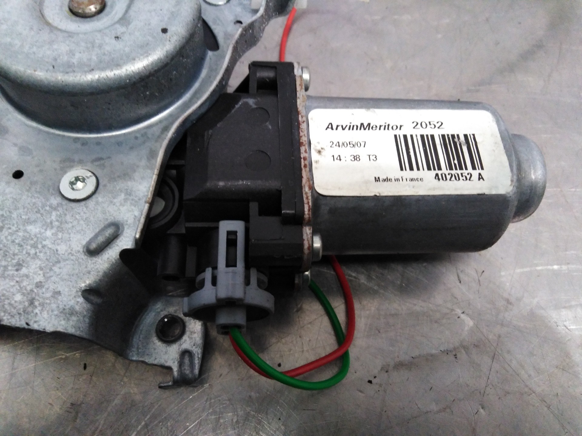 ELEVALUNAS TRASERO DERECHO NISSAN QASHQAI (J10) 402052A 402052A - Vista 3