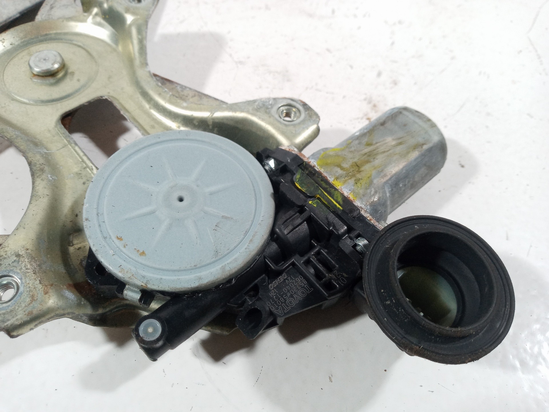ELEVALUNAS DELANTERO IZQUIERDO LEXUS IS200 (DS2/IS2) 8572058010 / 0620401770 85720580100620401770 - Vista 2