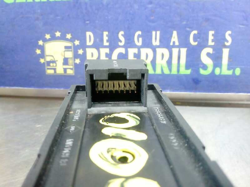 MANDO ELEVALUNAS DELANTERO IZQUIERDO AUDI A6 AVANT (4B5) 4B0959851 4B0959851 - Vista 3