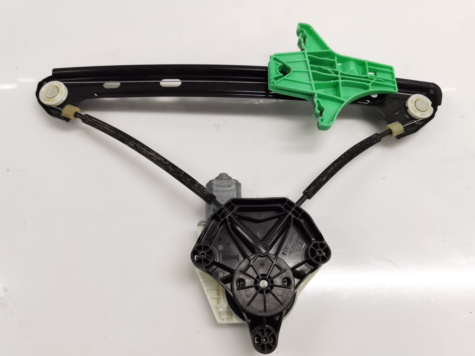 ELEVALUNAS TRASERO IZQUIERDO VOLKSWAGEN GOLF VII (5G1, BQ1, BE1, BE2) 5G4839461C / 5Q4959811F 5G4839461C5Q4959811F - Vista 2