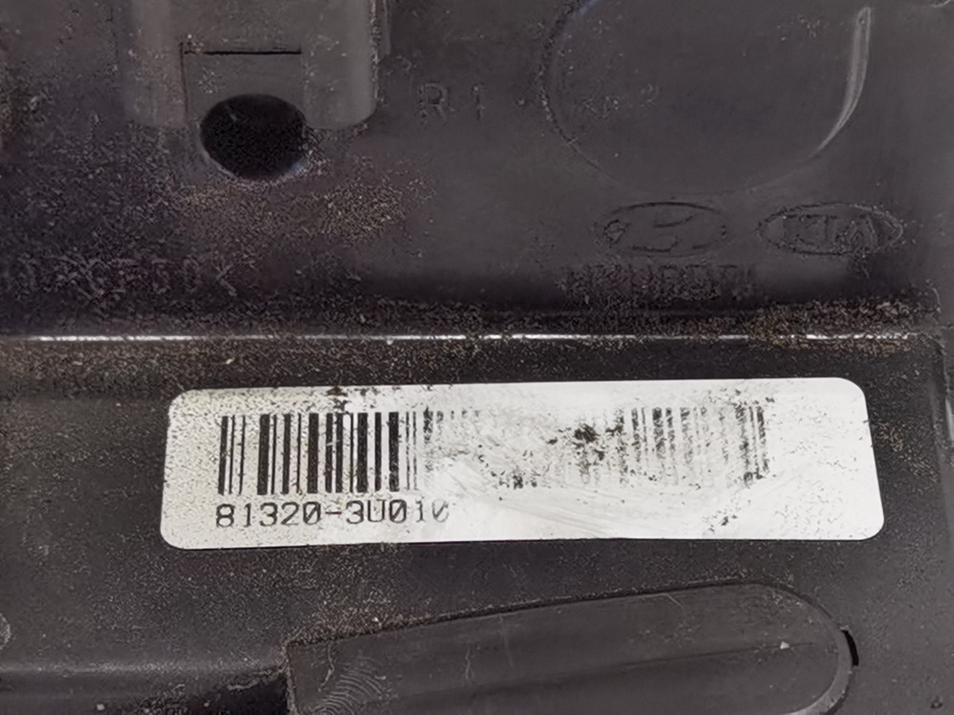 CERRADURA PUERTA DELANTERA DERECHA KIA SPORTAGE 813203U010 813203U010 - Vista 2