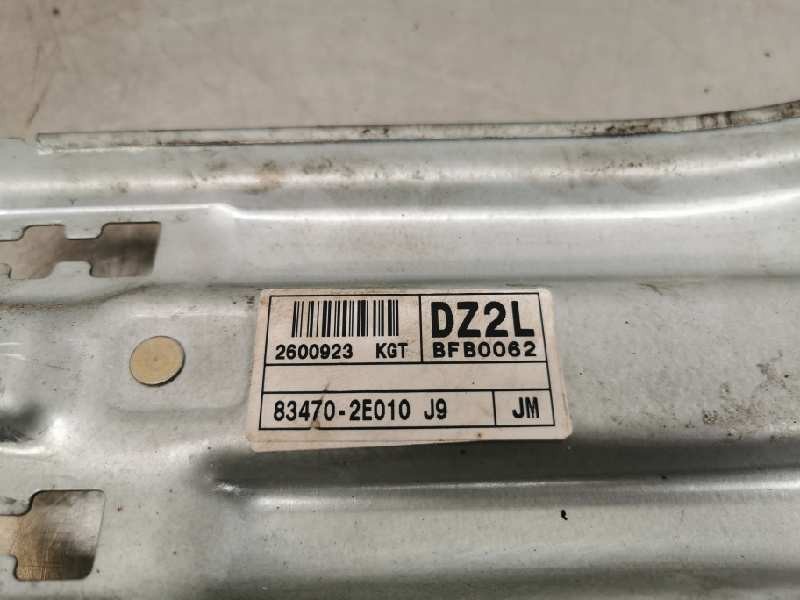 ELEVALUNAS TRASERO IZQUIERDO HYUNDAI TUCSON (JM) 834702E010 / 2600923KGT 834702E0102600923KGT - Vista 2