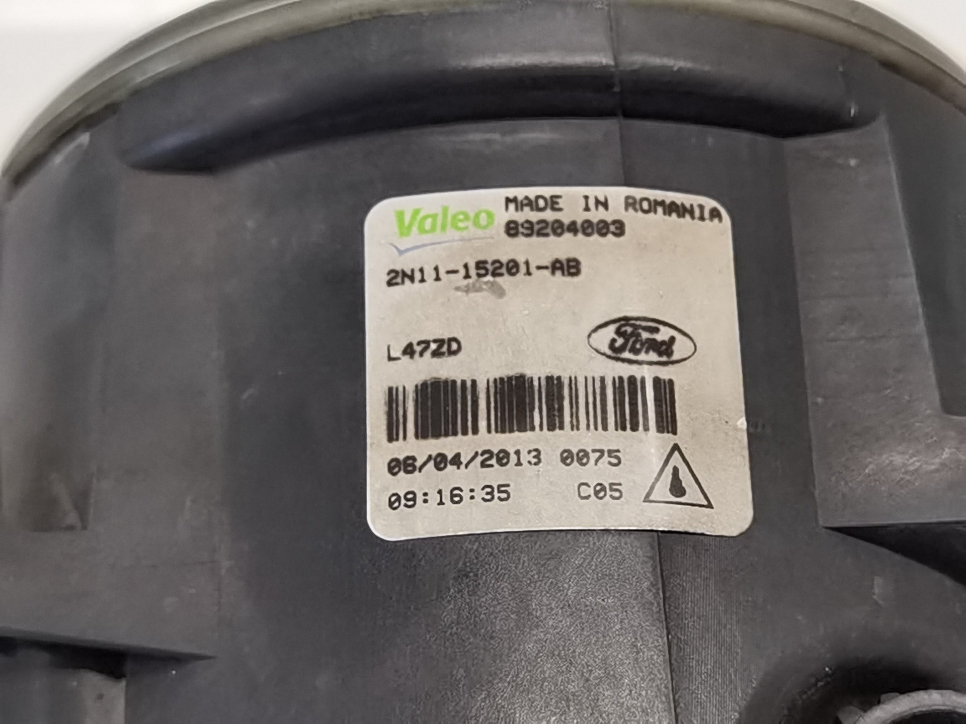 FARO ANTINIEBLA IZQUIERDO FORD TOURNEO CONNECT (TC7) 2N1115201AB 2N1115201AB - Vista 2
