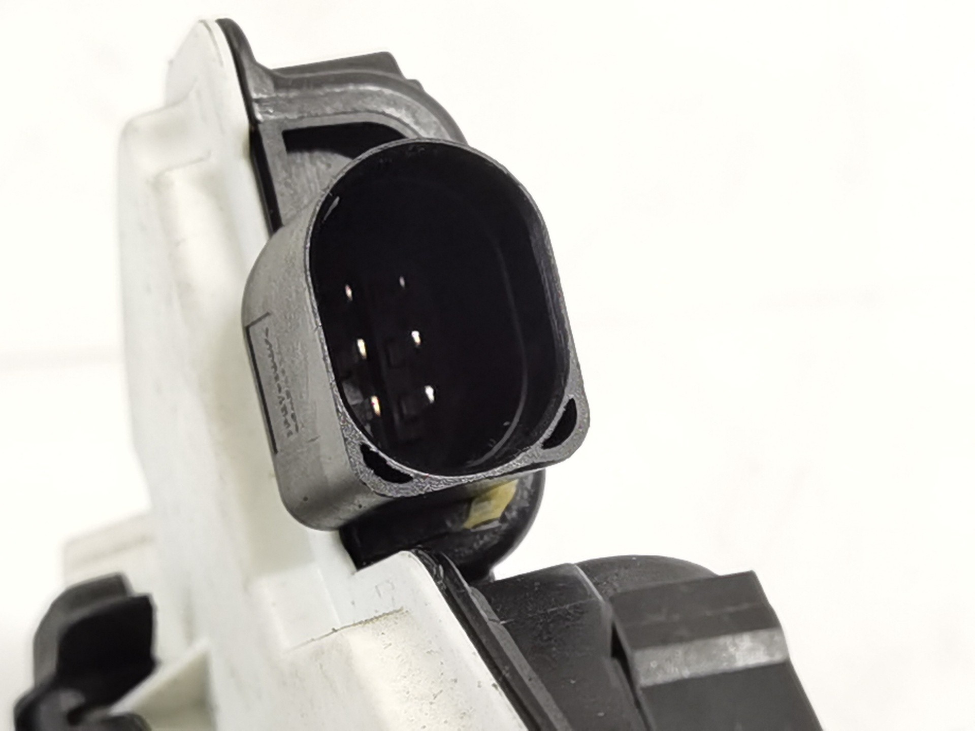 CERRADURA PUERTA DELANTERA DERECHA VOLKSWAGEN UP! (121) 1S1837016B 1S1837016B - Vista 3