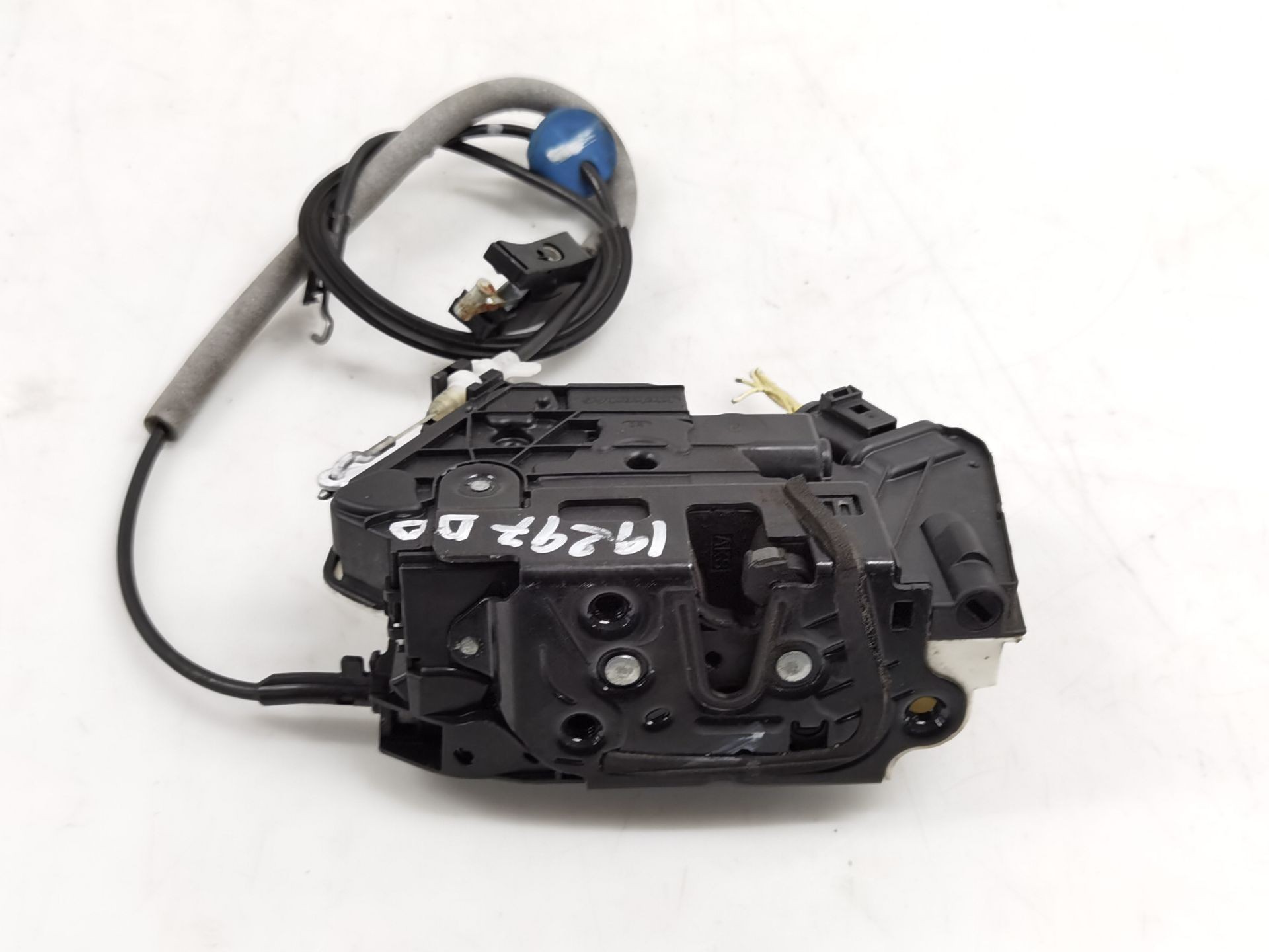 CERRADURA PUERTA DELANTERA DERECHA VOLKSWAGEN SCIROCCO III (137, 138) 5N1837016A 5N1837016A - Vista 3