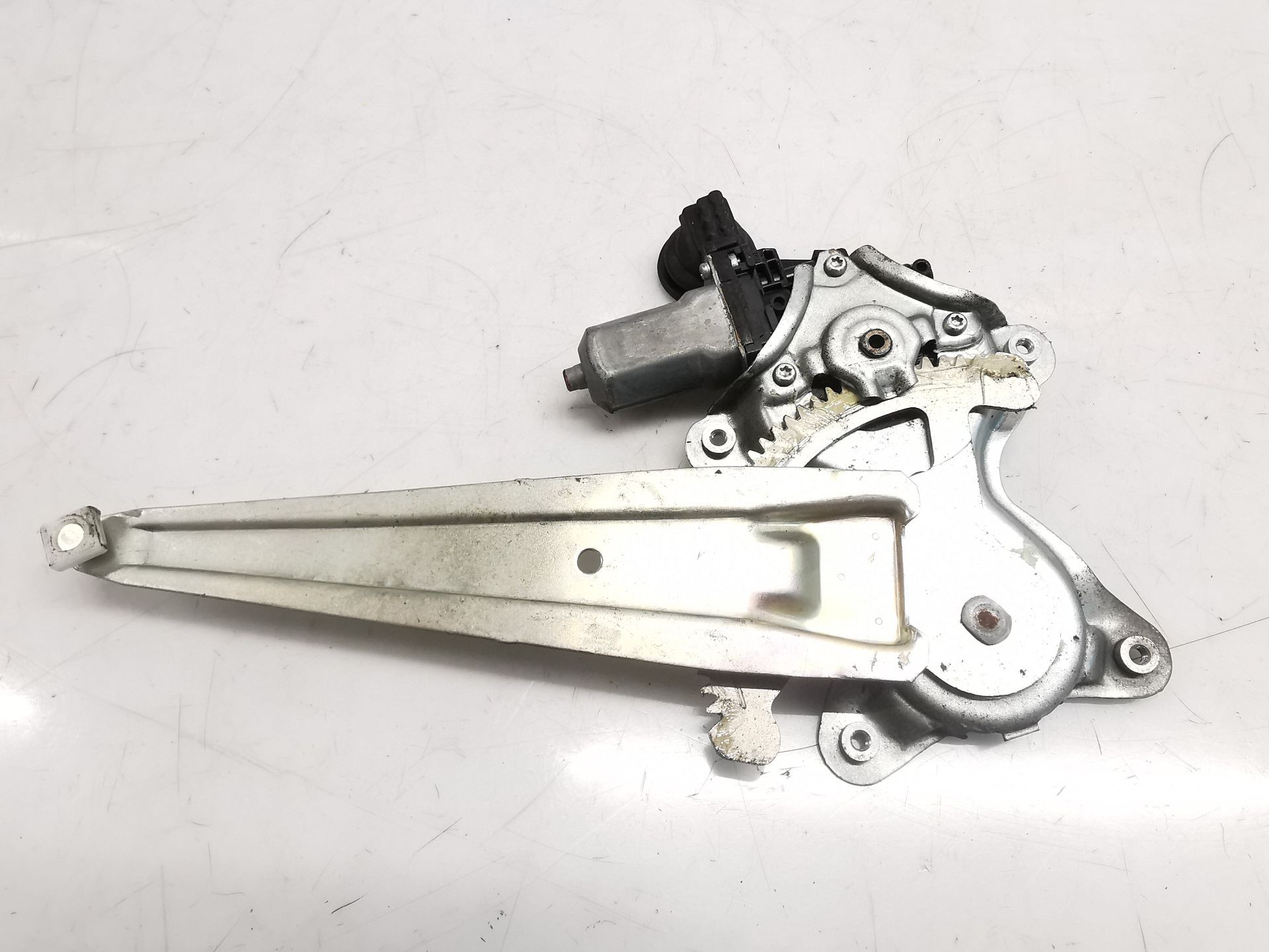 ELEVALUNAS TRASERO IZQUIERDO TOYOTA RAV 4 III (_A3_) 8571035180 8571035180 - Vista 3