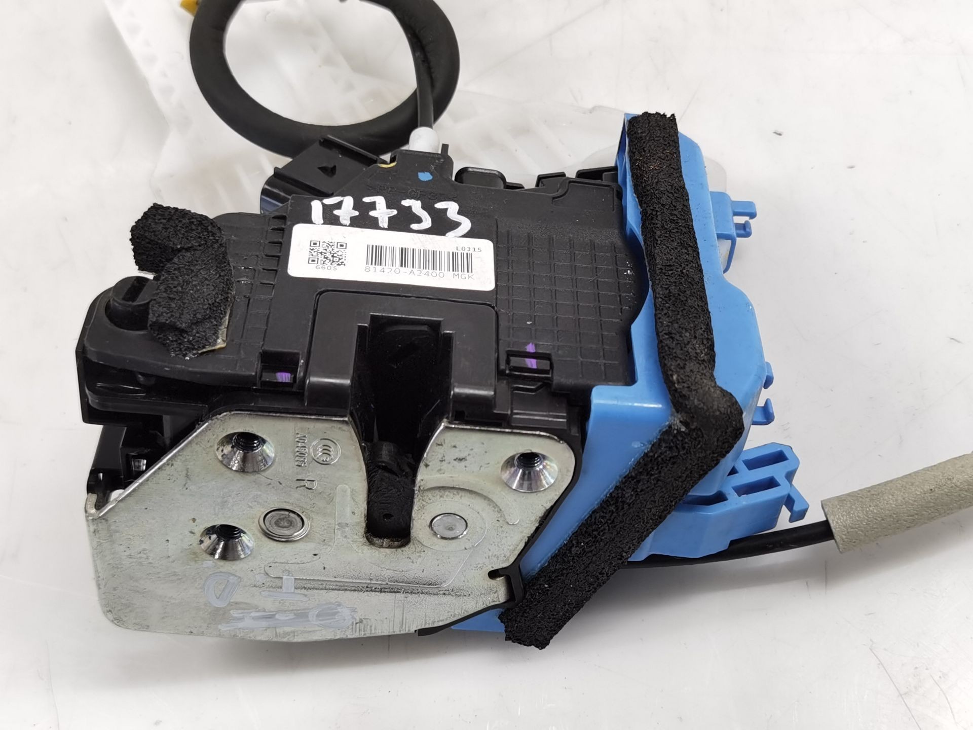 CERRADURA PUERTA TRASERA DERECHA KIA CEE´D 81420A2400 81420A2400 - Vista 3