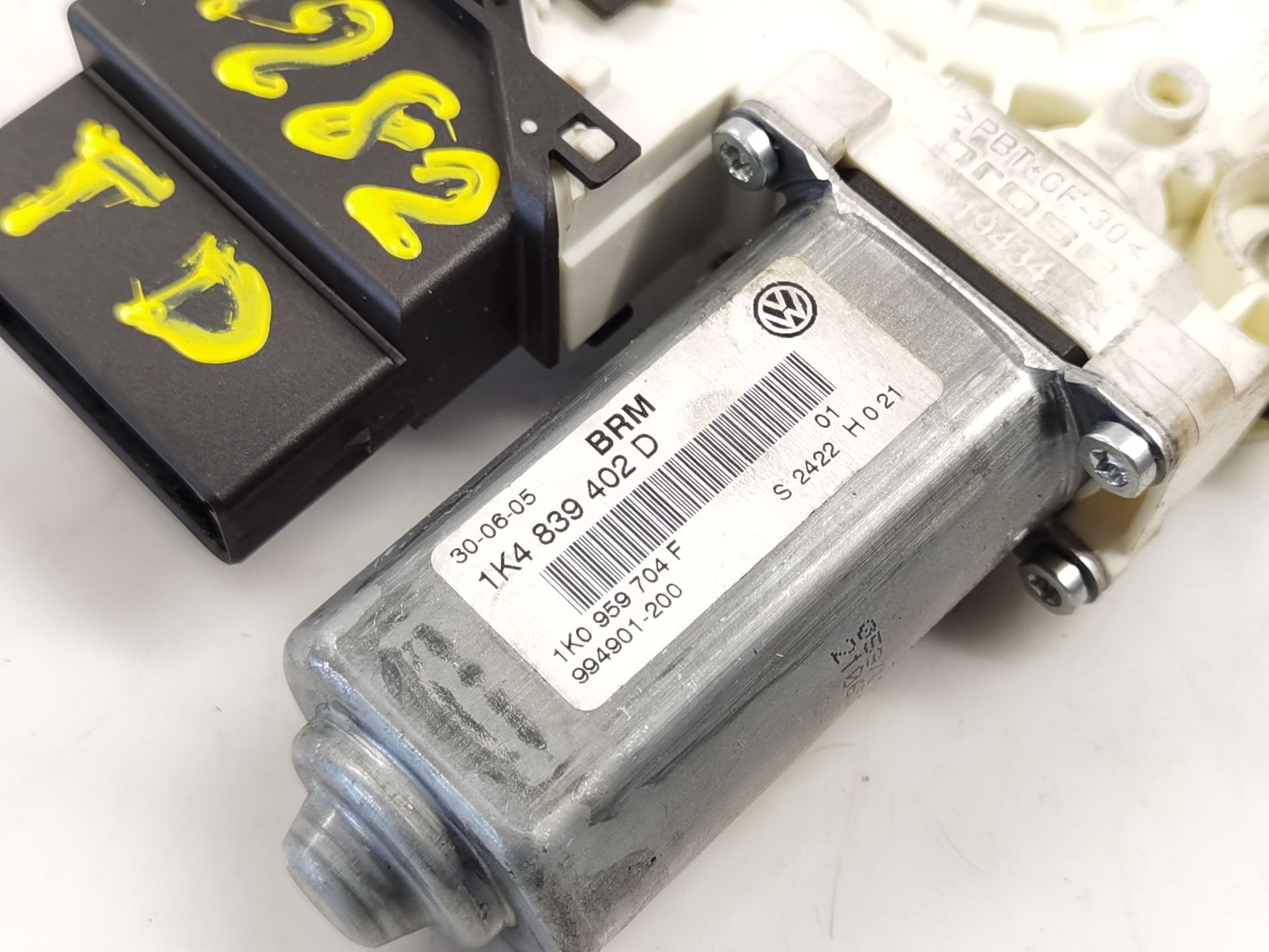 ELEVALUNAS TRASERO DERECHO VOLKSWAGEN GOLF V (1K1) 1K4839402D / F005S00208 / 993425200 1K4839402DF005S00208993425200 - Vista 2