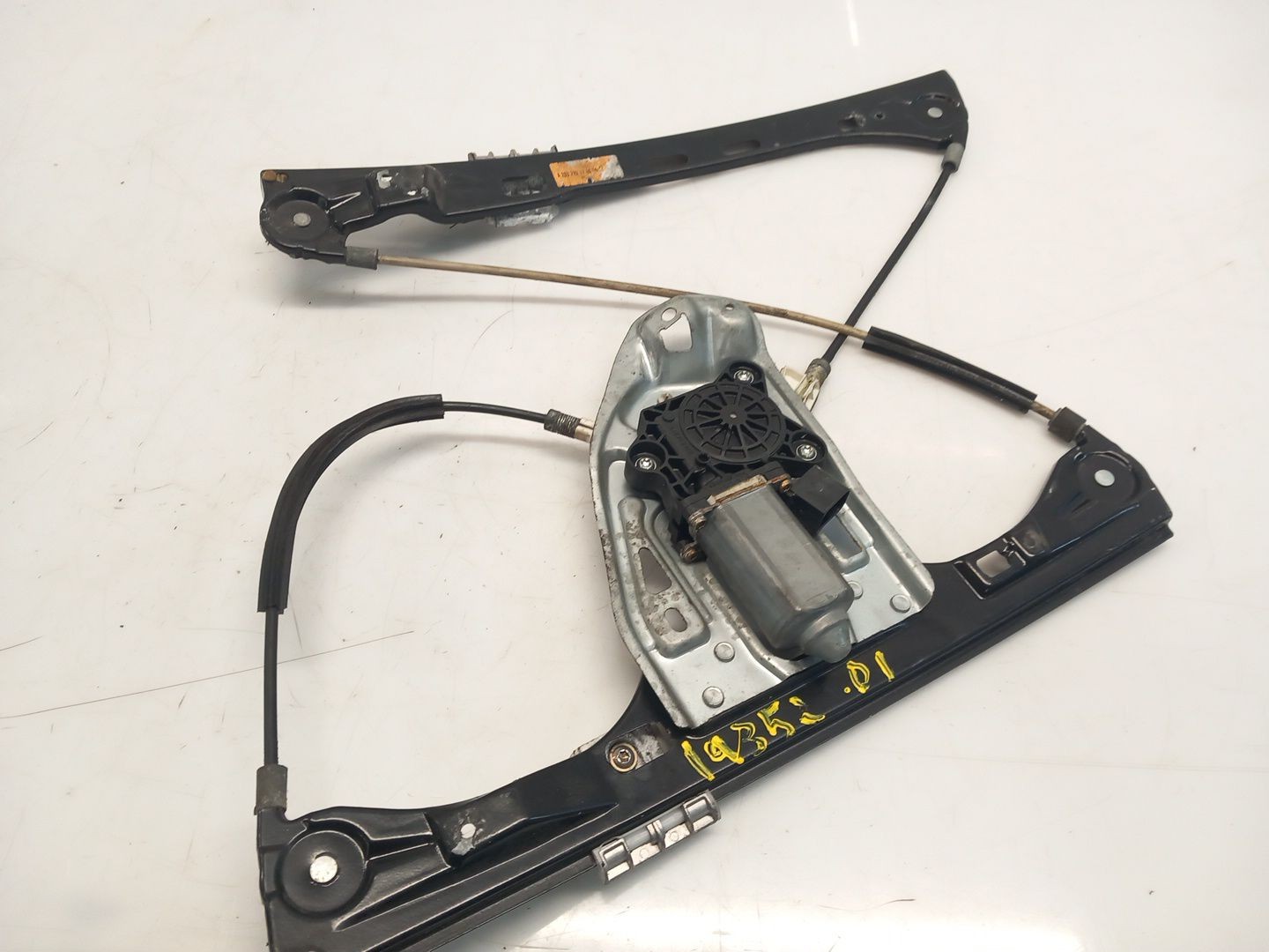 ELEVALUNAS DELANTERO IZQUIERDO MERCEDES-BENZ CLASE C (W203) A2208204642 A2208204642
