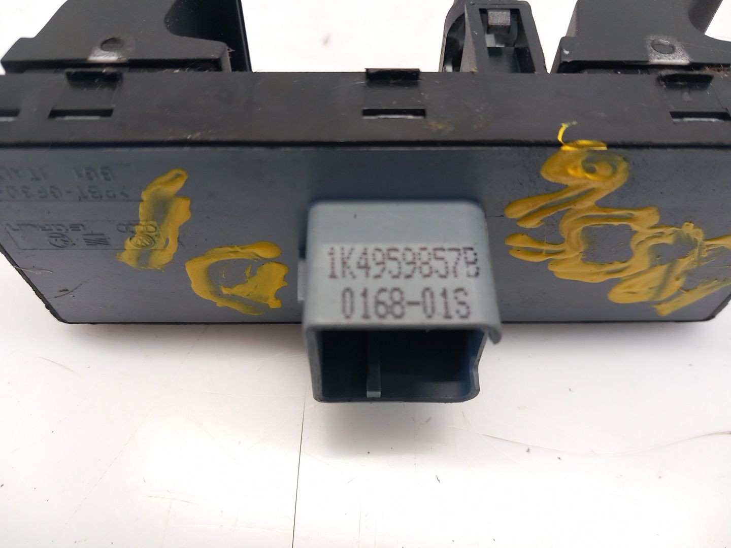 MANDO ELEVALUNAS DELANTERO IZQUIERDO SEAT ALTEA XL (5P5, 5P8) 1K4959857B 1K4959857B - Vista 3