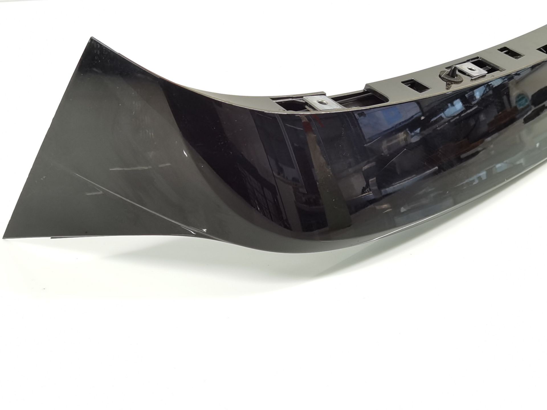 LUZ CENTRAL DE FRENO VOLKSWAGEN T-CROSS 311097951 / 8V0945097D / 2GM827933F 3110979518V0945097D2GM827933F - Vista 2