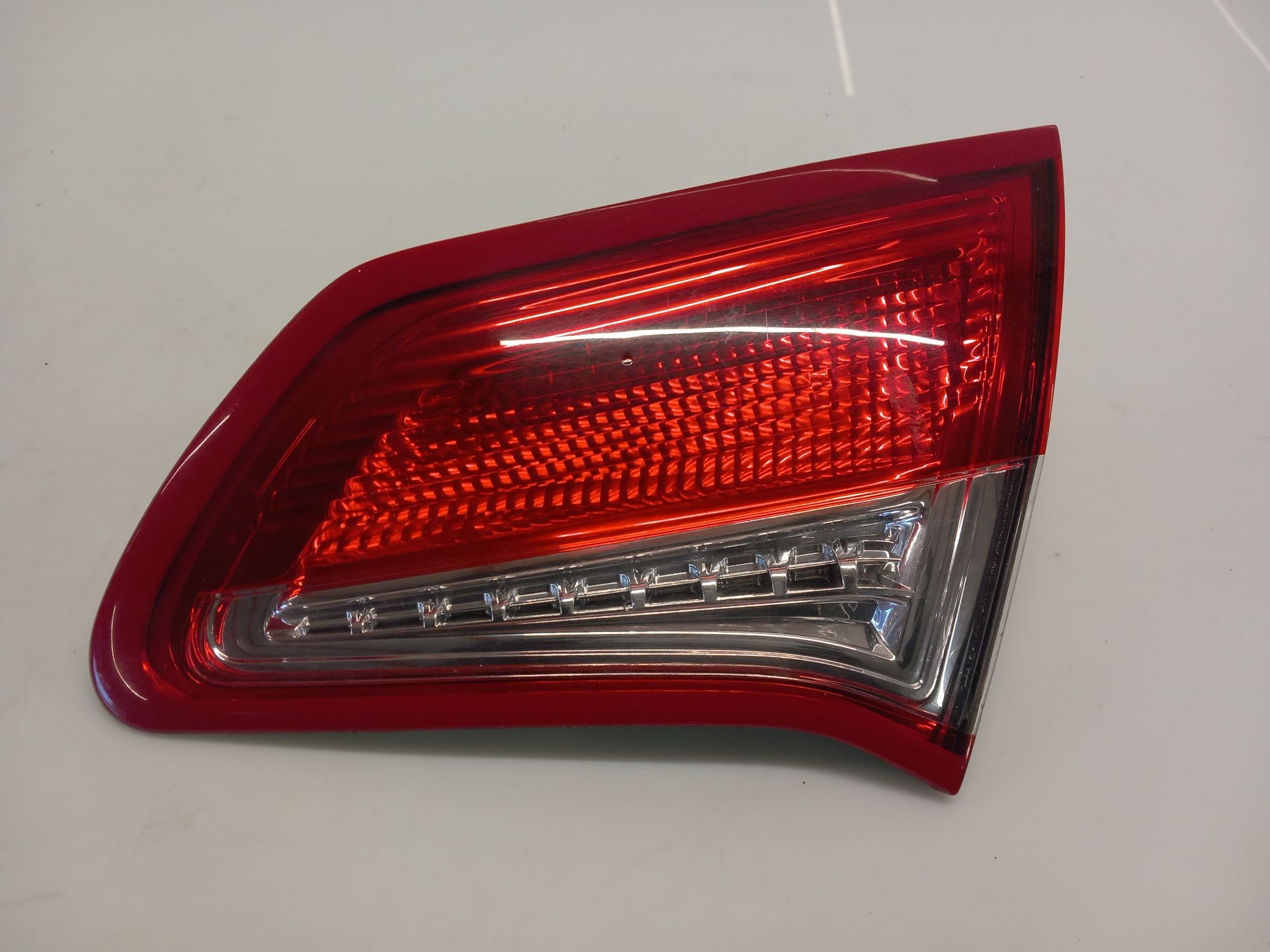 PILOTO TRASERO CENTRAL DERECHO CITROËN C4 LIM. 9672155480 9672155480