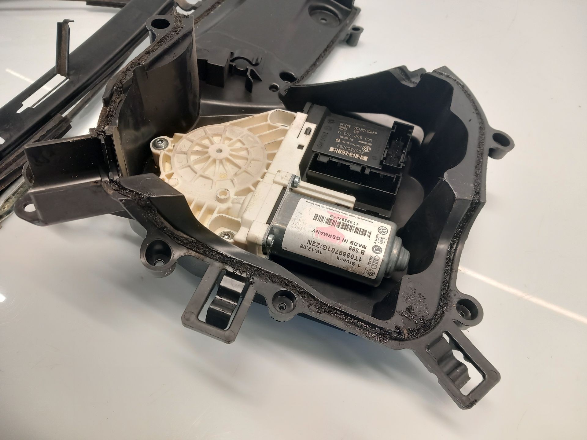 ELEVALUNAS DELANTERO IZQUIERDO SEAT LEON (1P1) 1T0959701G 1T0959701G - Vista 2