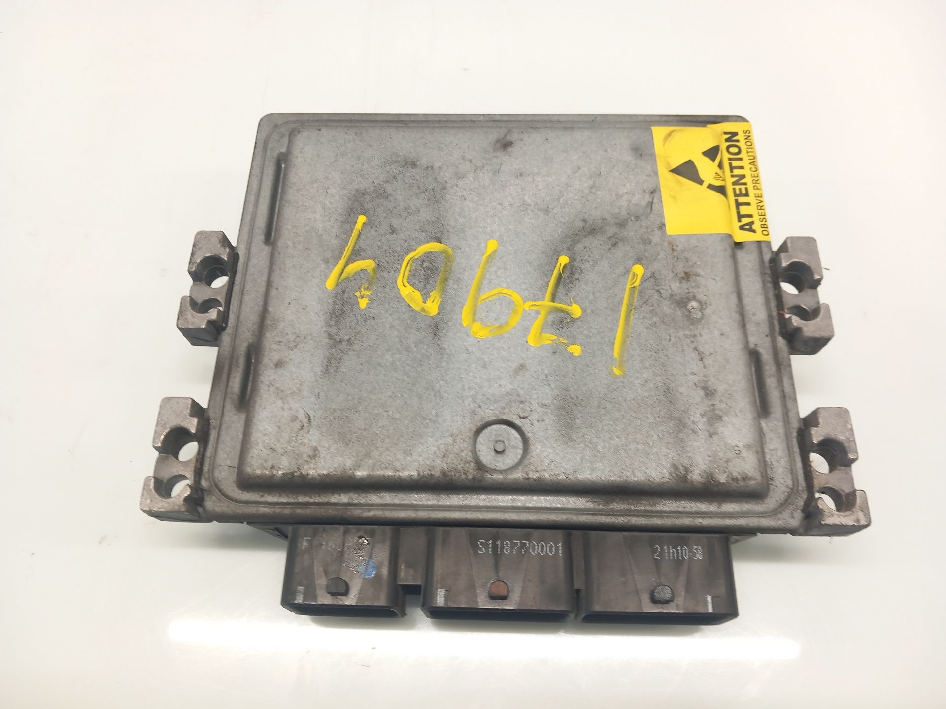 CENTRALITA MOTOR UCE RENAULT CLIO III 8200659536 / 8200592611 / S122326110 82006595368200592611S122326110 - Vista 3