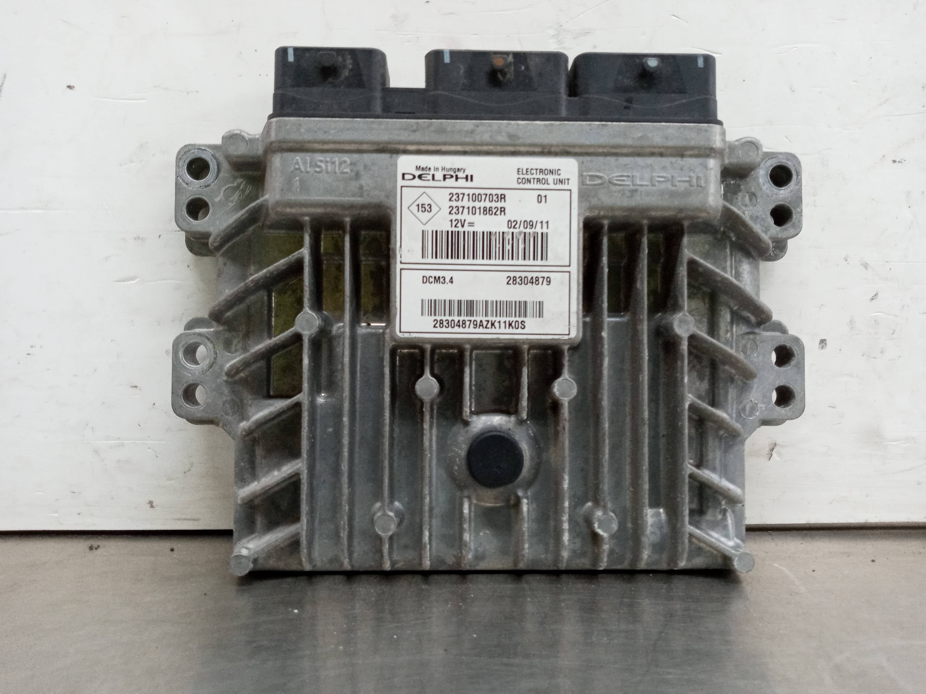 CENTRALITA MOTOR UCE DACIA SANDERO 237100703R / 28304879 / 237101862R 237100703R28304879237101862R