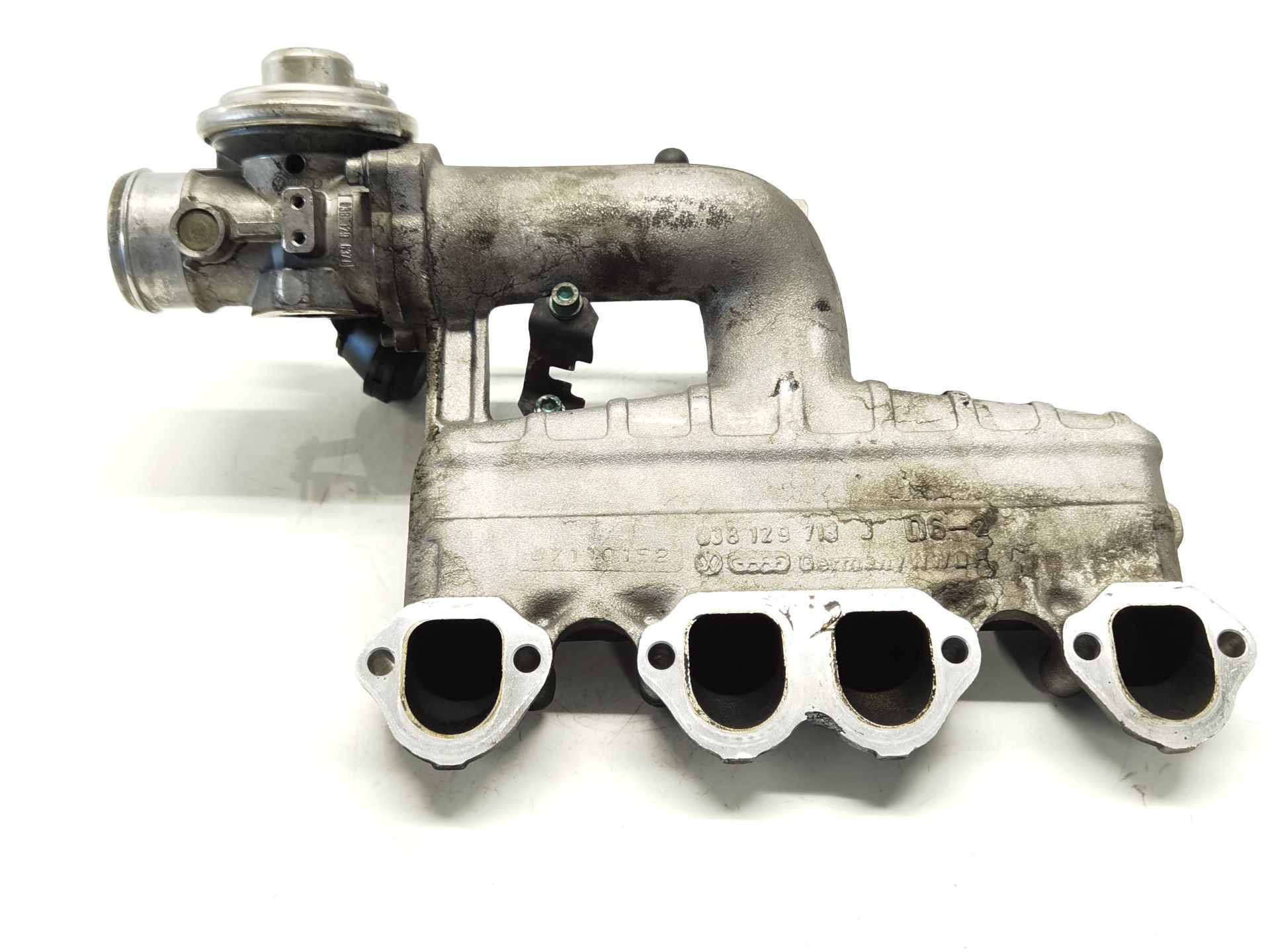 VÁLVULA EGR VOLKSWAGEN GOLF IV (1J1) 038131501E / 038129637B / 038129713J 038131501E038129637B038129713J
