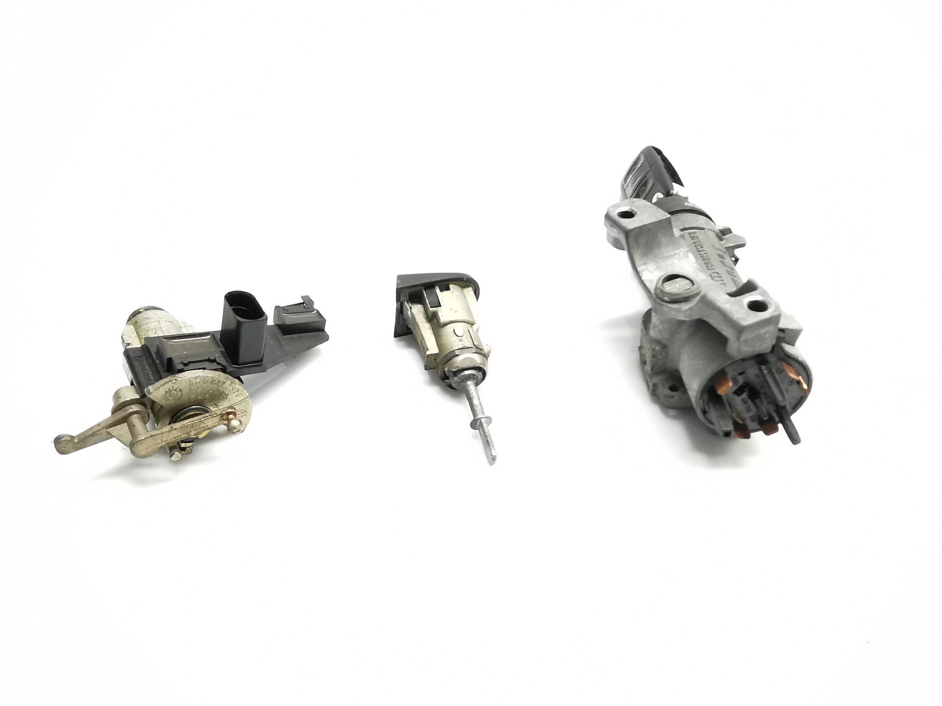 ANTIRROBO VOLKSWAGEN POLO IV Sedán (9A4, 9A2, 9N2, 9A6) 4B0905851G 4B0905851G - Vista 2
