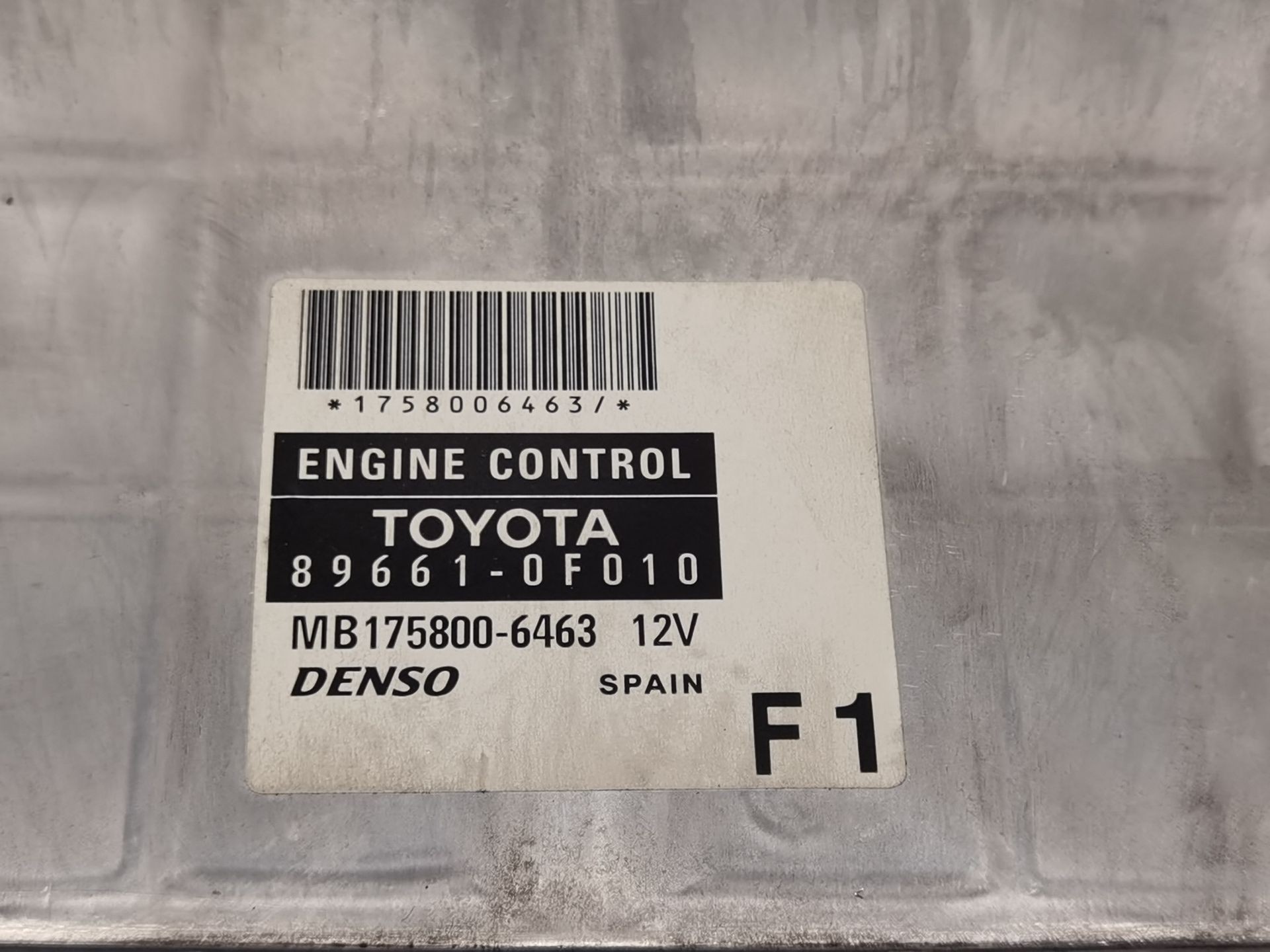 CENTRALITA MOTOR UCE TOYOTA COROLLA Verso (ZER_, ZZE12_, R1_) 896610F010 / MB175806463 896610F010MB175806463 - Vista 2