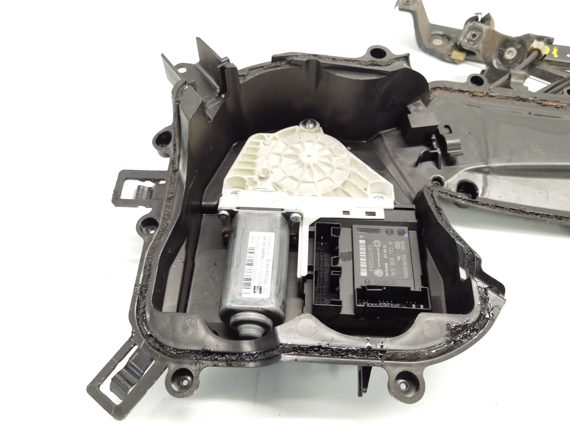ELEVALUNAS DELANTERO IZQUIERDO SEAT LEON (1P1) 1T0959701G / 1P0837401 1T0959701G1P0837401 - Vista 2