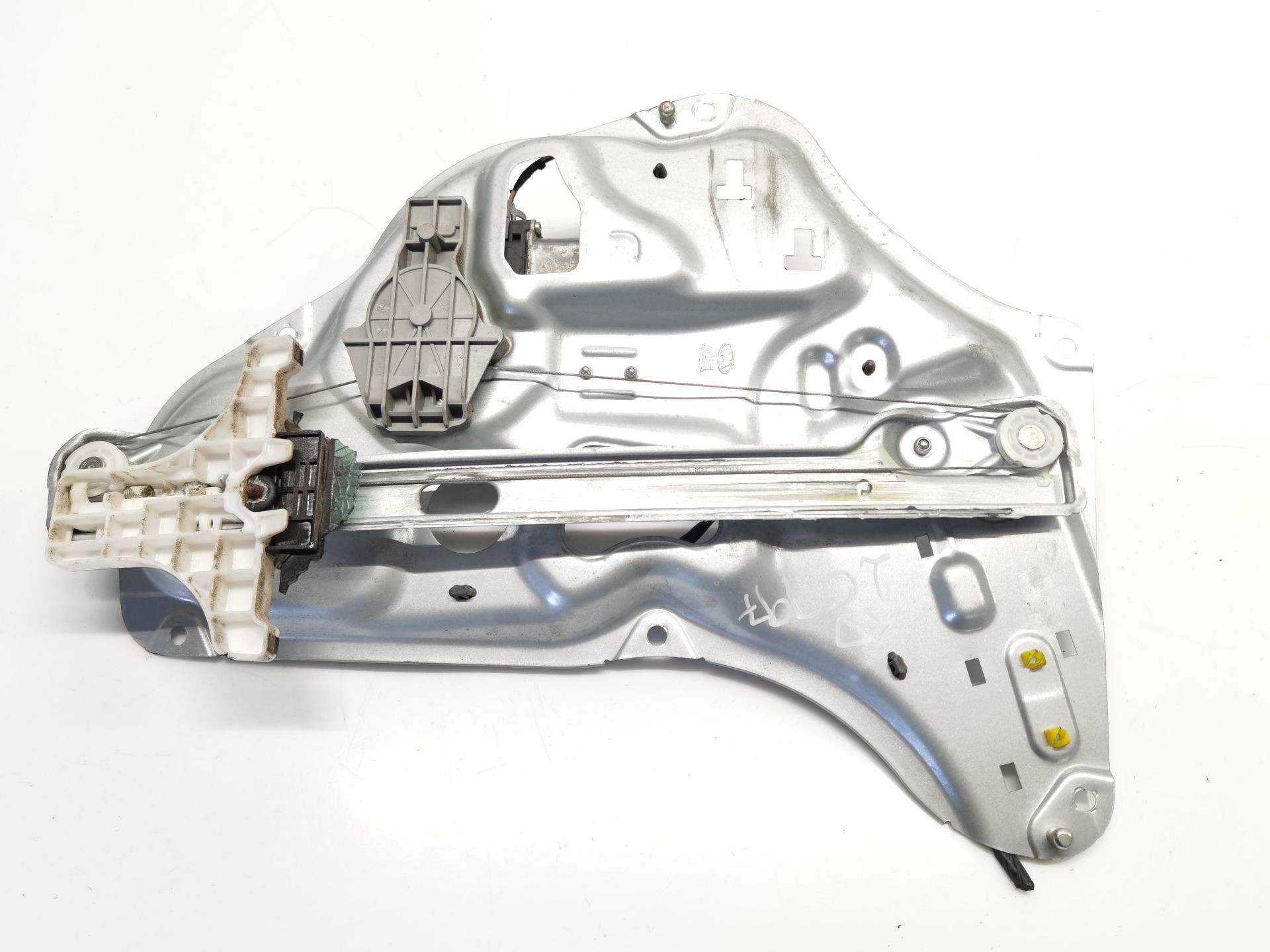 ELEVALUNAS TRASERO DERECHO HYUNDAI ix35 (LM, EL, ELH) 834802Y010 / 814202Y010 834802Y010814202Y010 - Vista 3