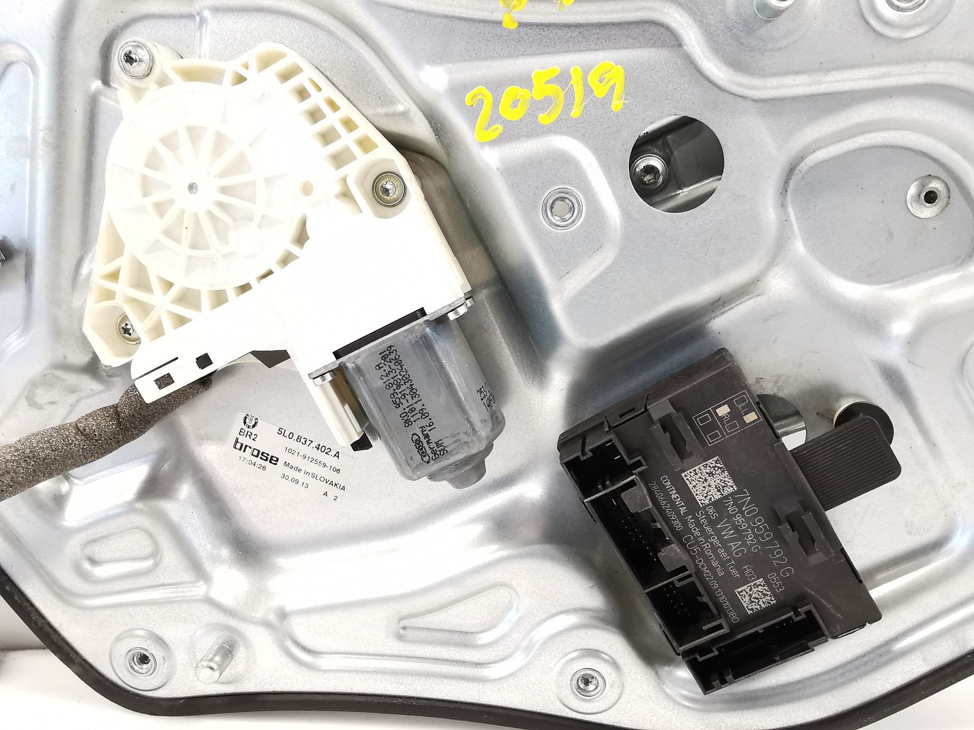 MANDO ELEVALUNAS DELANTERO DERECHO SKODA YETI (5L) 5L0837402A 5L0837402A - Vista 2